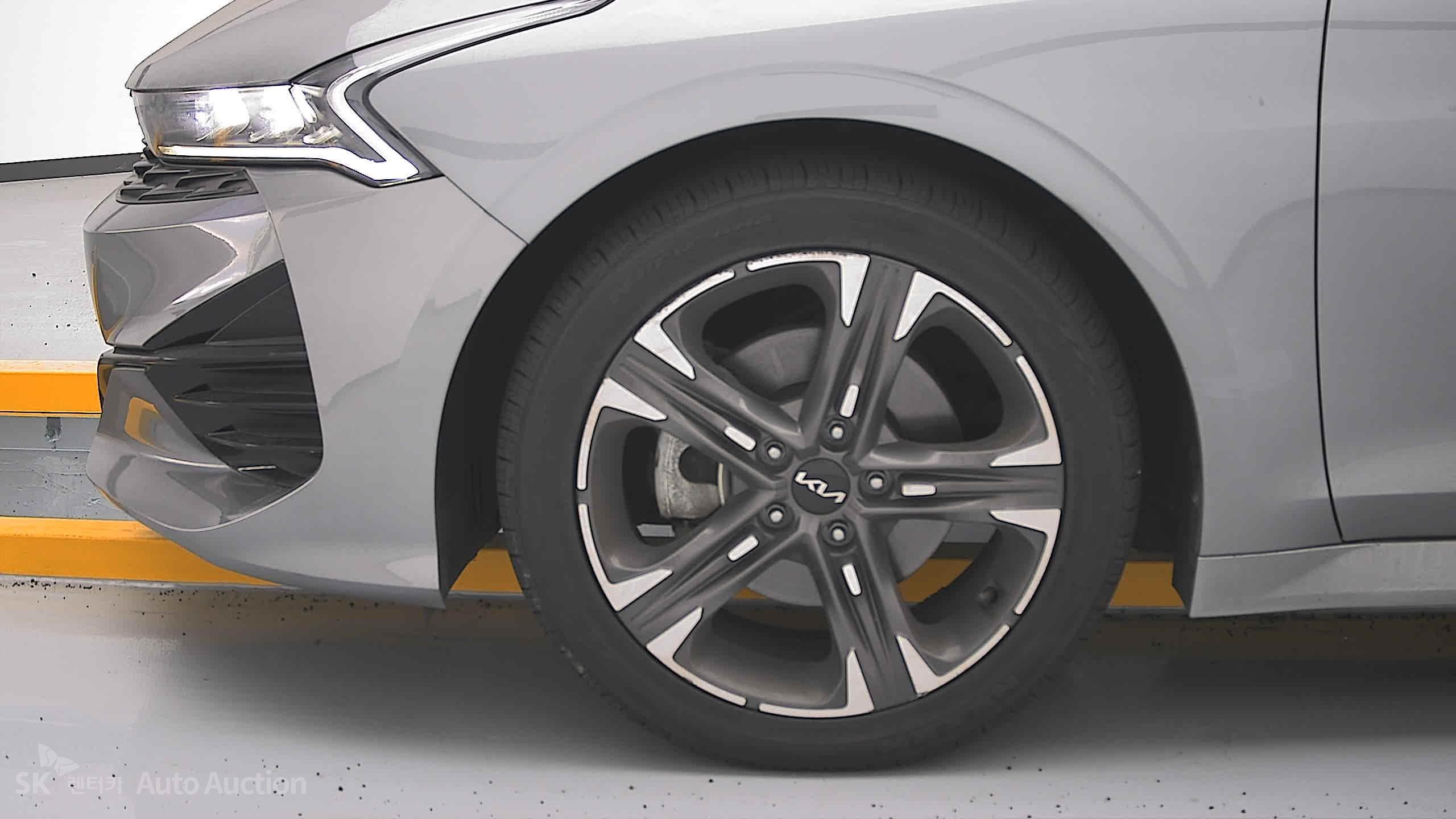 2022 - kia k5