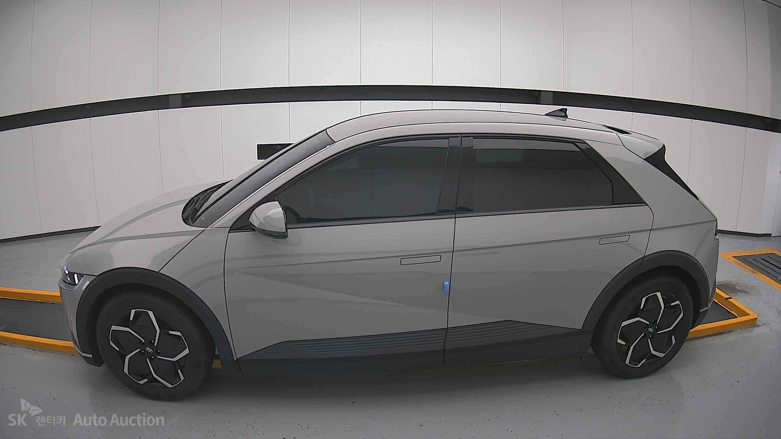 2022 - hyundai ioniq