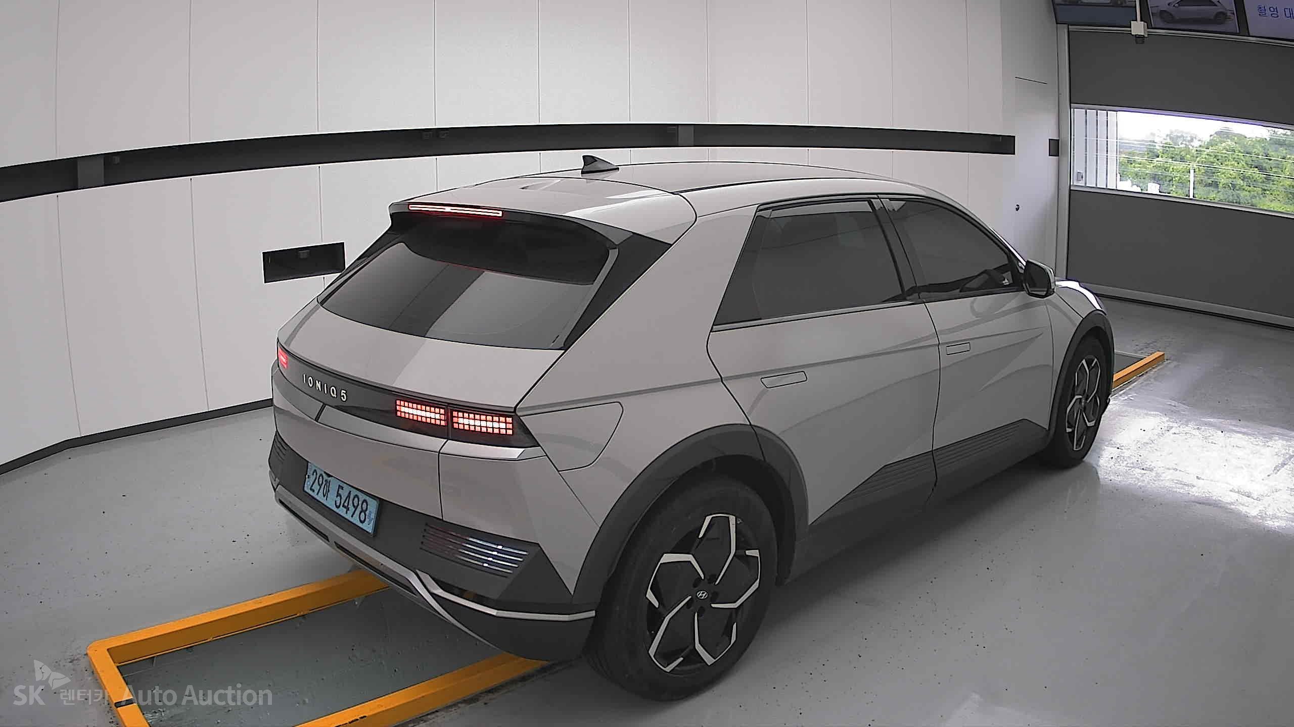 2022 - hyundai ioniq