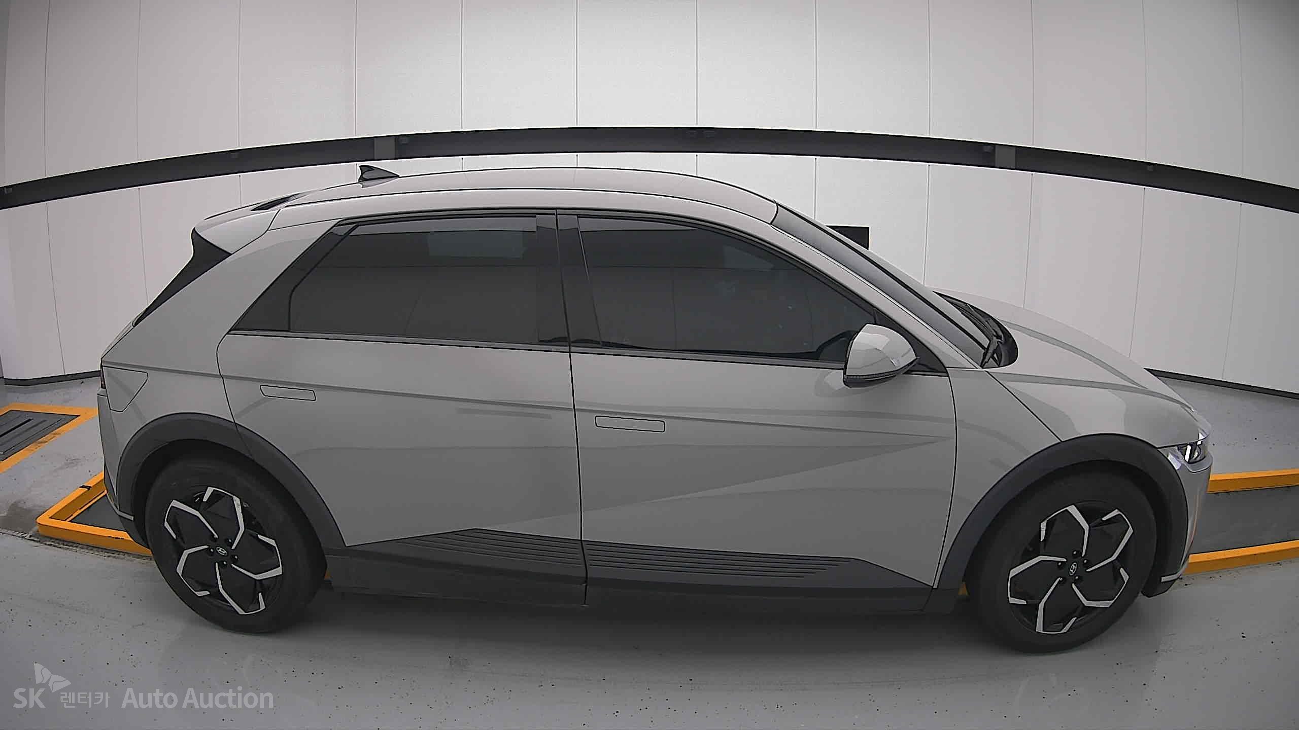 2022 - hyundai ioniq