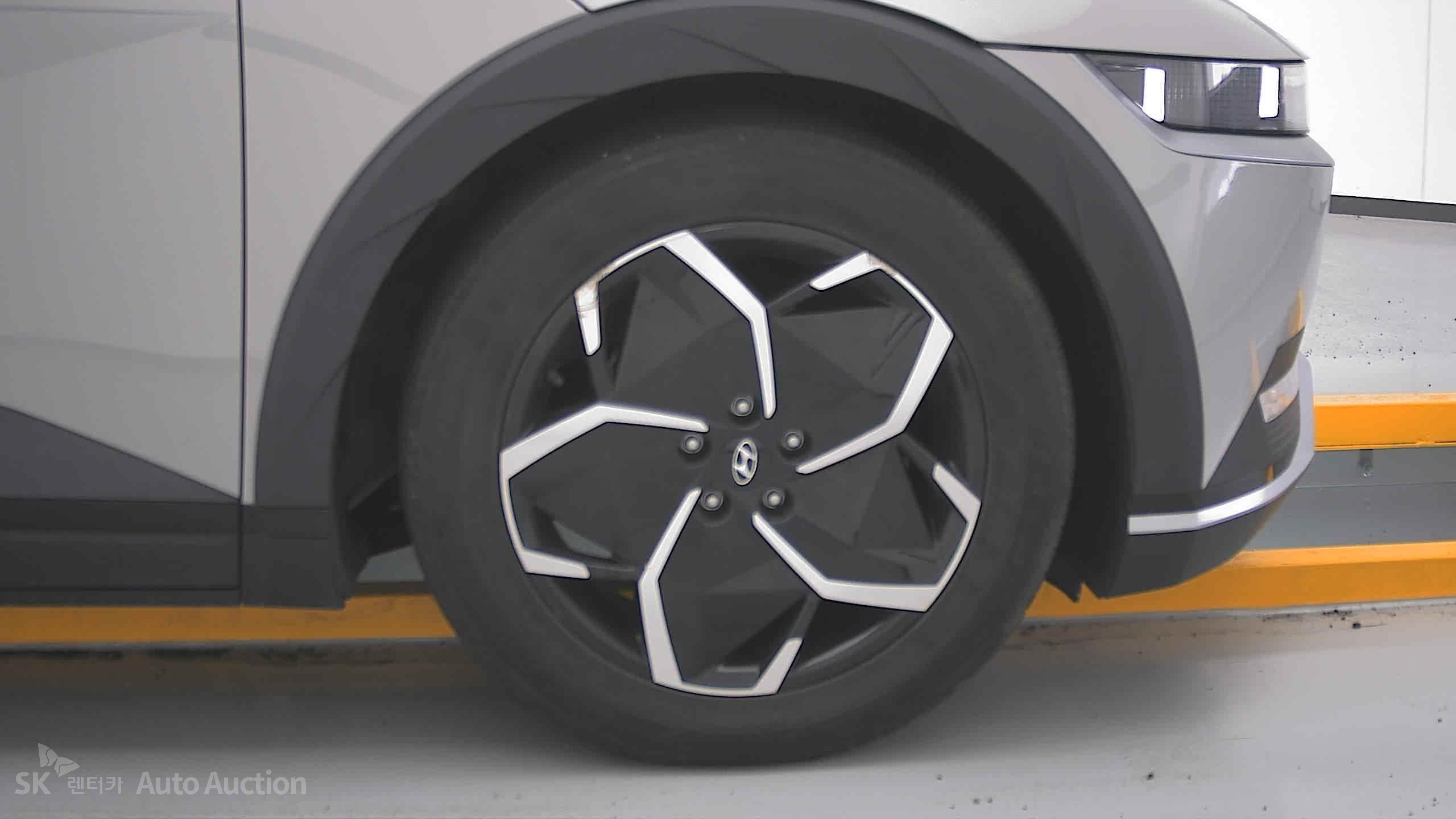 2022 - hyundai ioniq