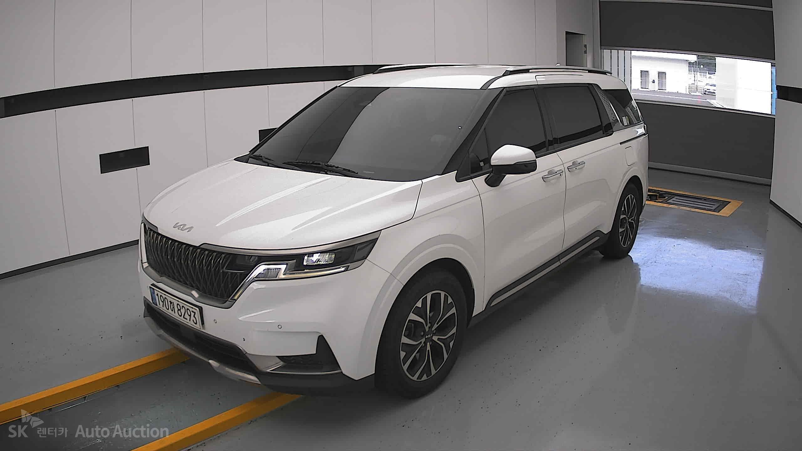2022 - kia carnival