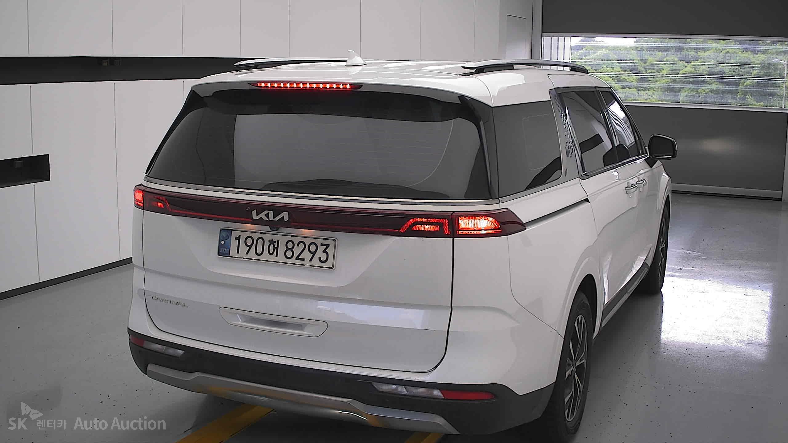 2022 - kia carnival