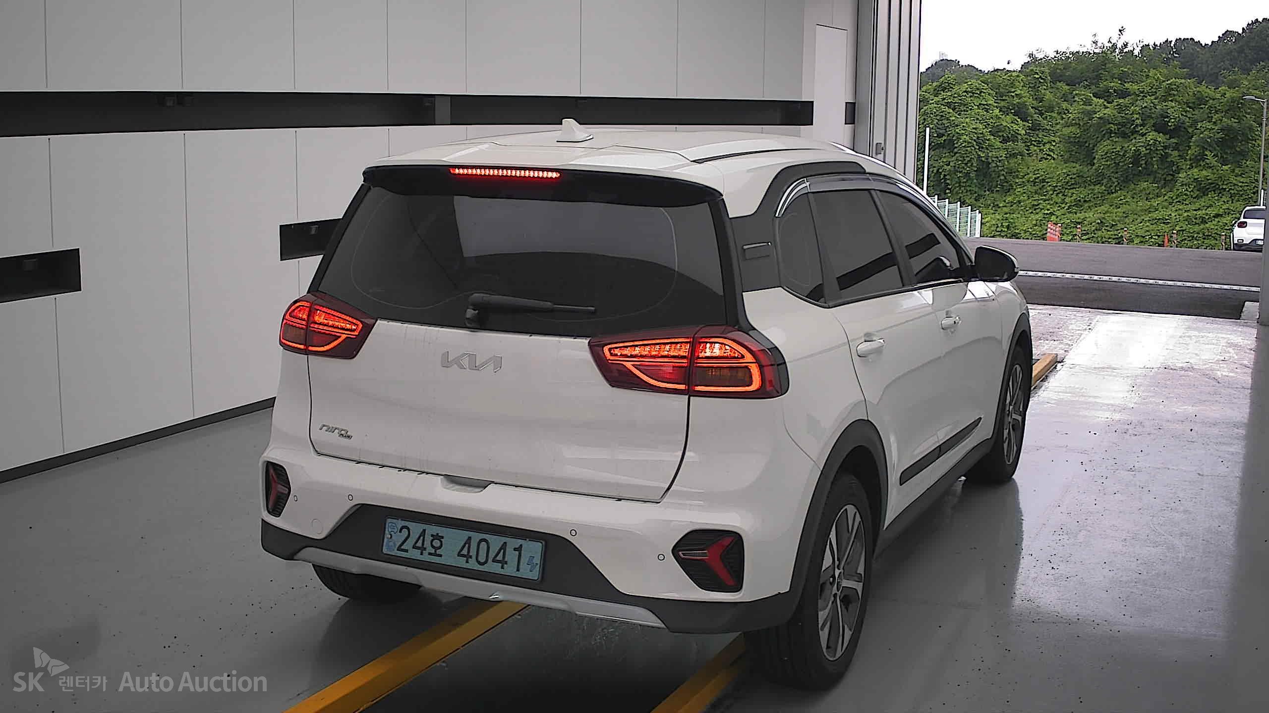2023 - kia niro