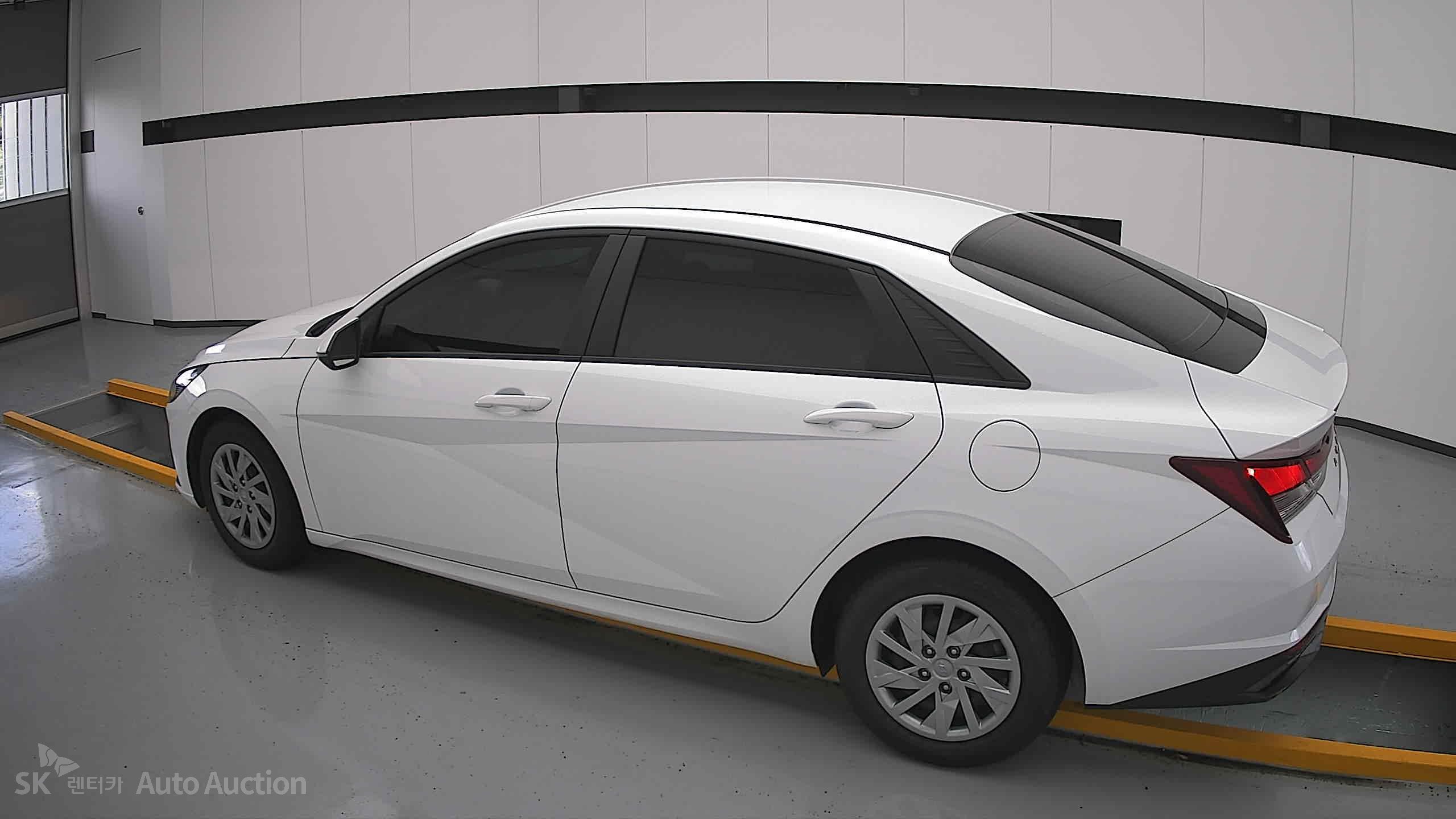 2022 - hyundai avante