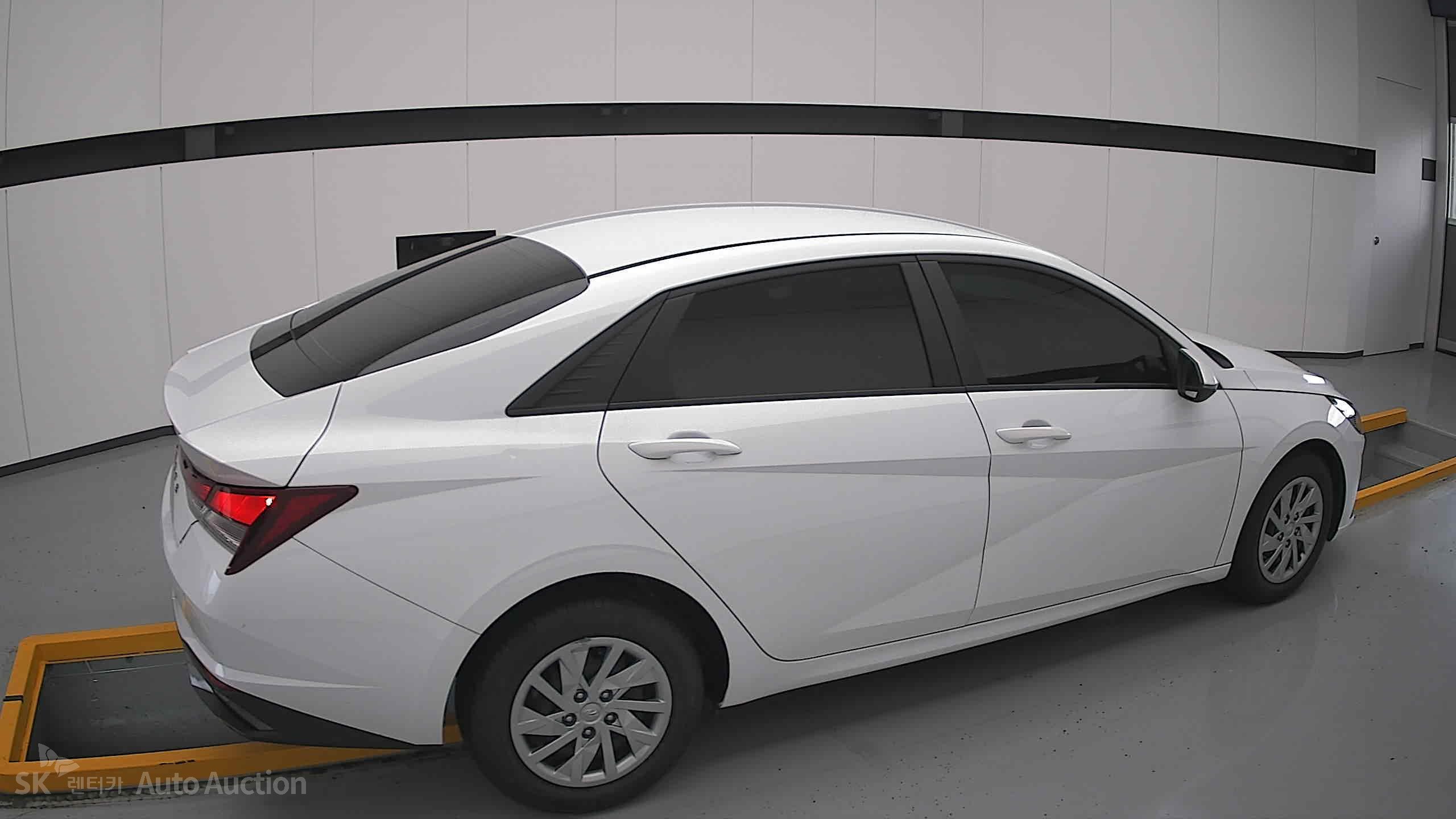 2022 - hyundai avante
