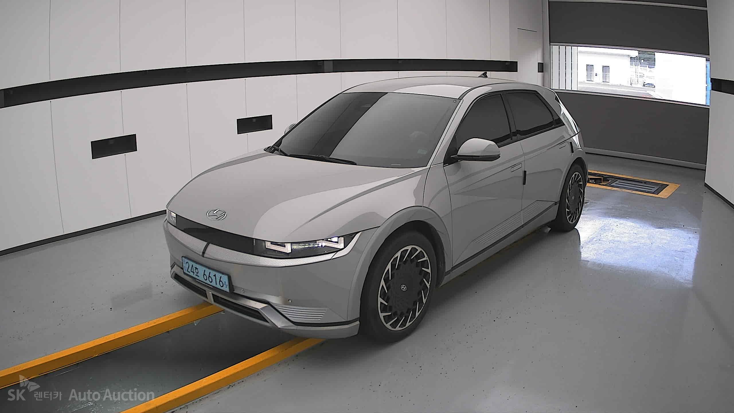 2022 - hyundai ioniq
