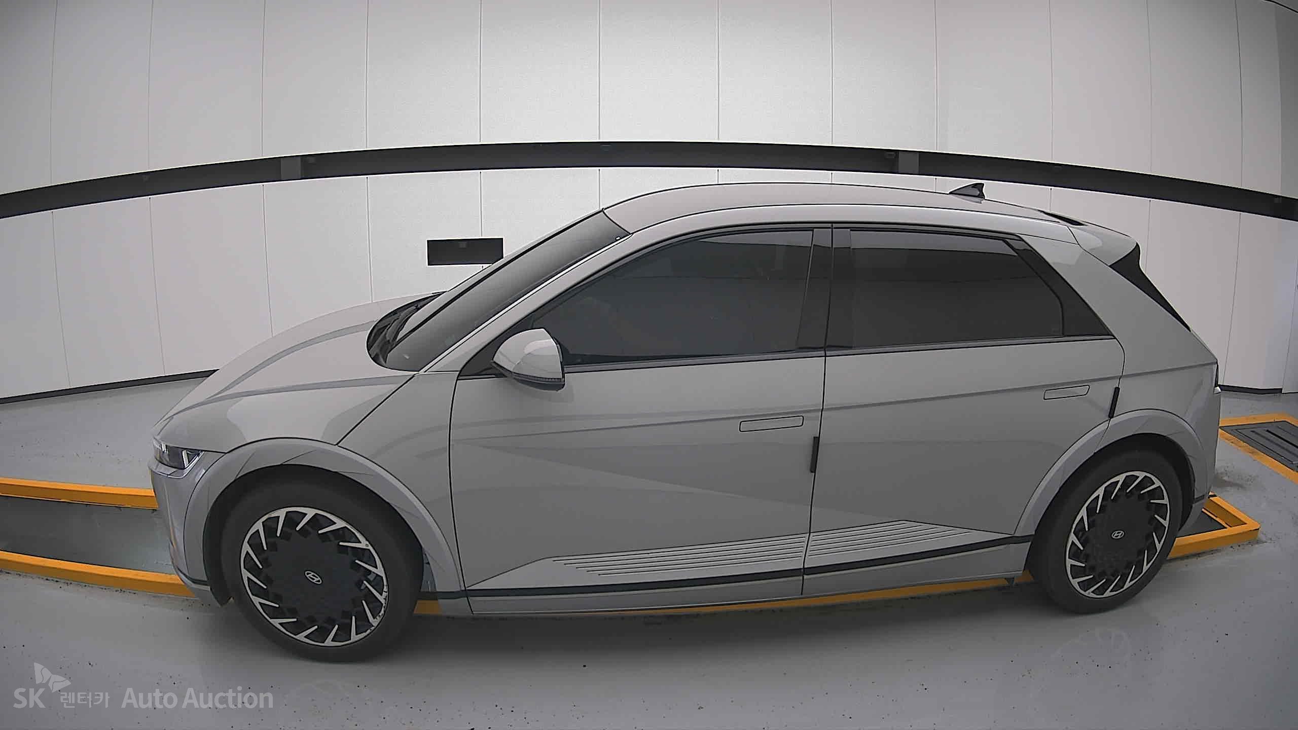 2022 - hyundai ioniq
