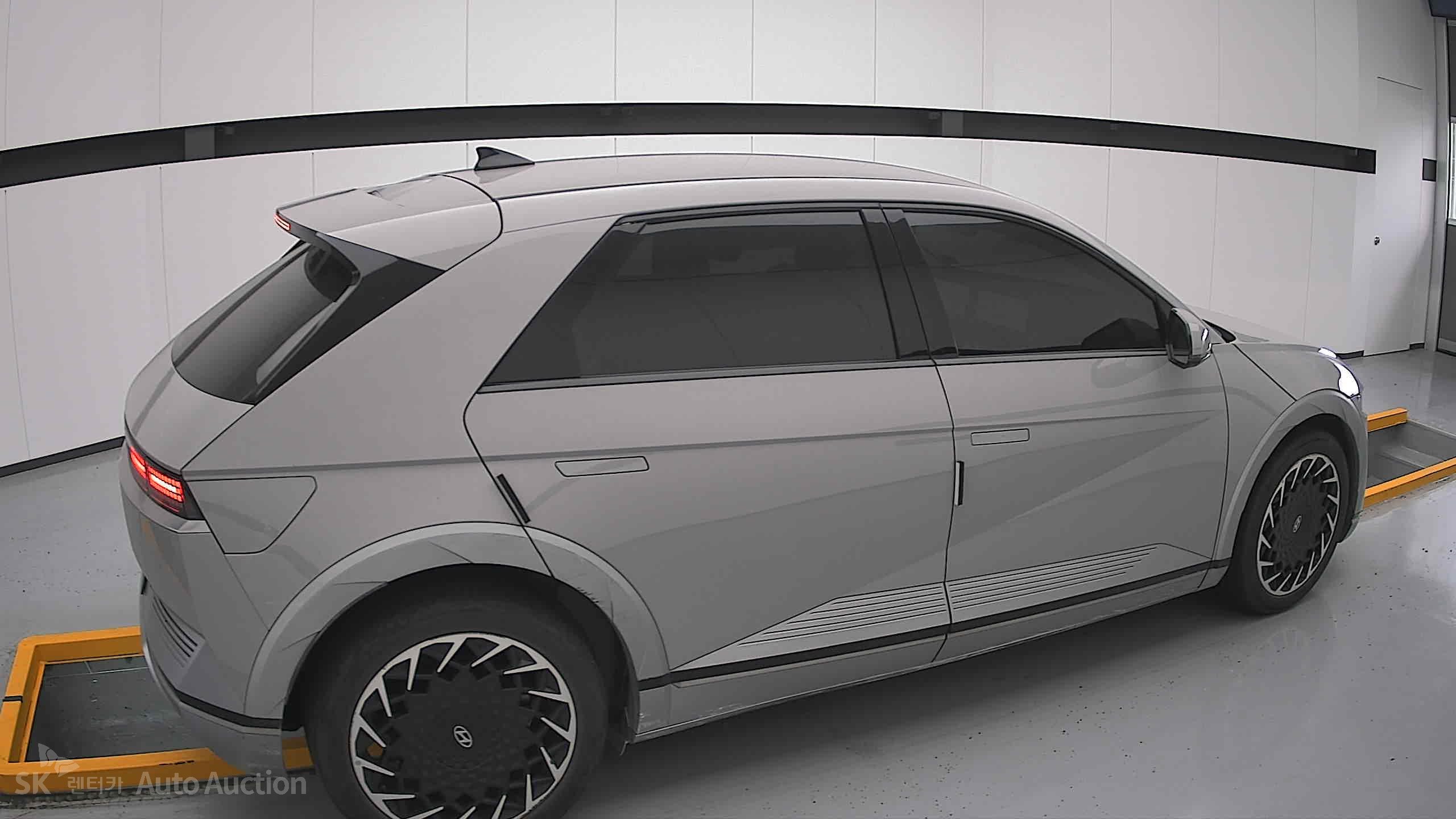 2022 - hyundai ioniq