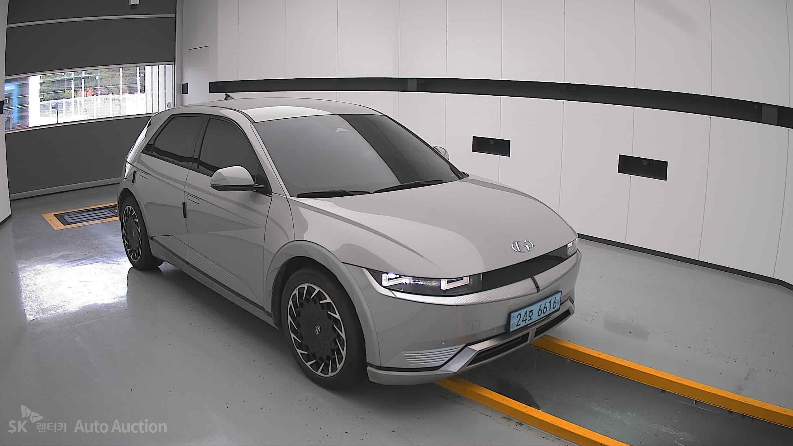 2022 - hyundai ioniq