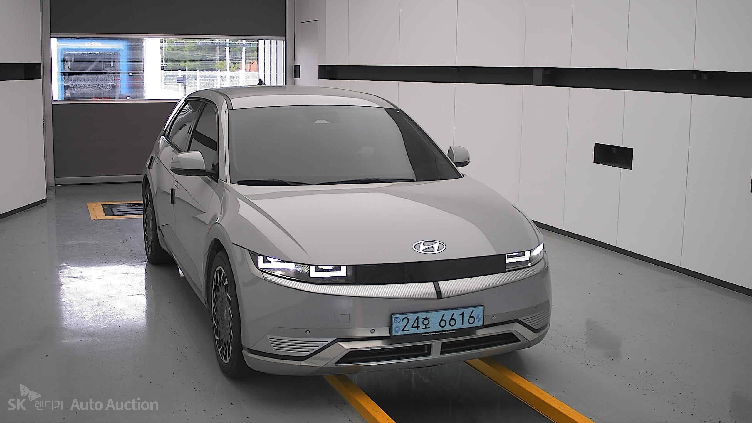 2022 - hyundai ioniq