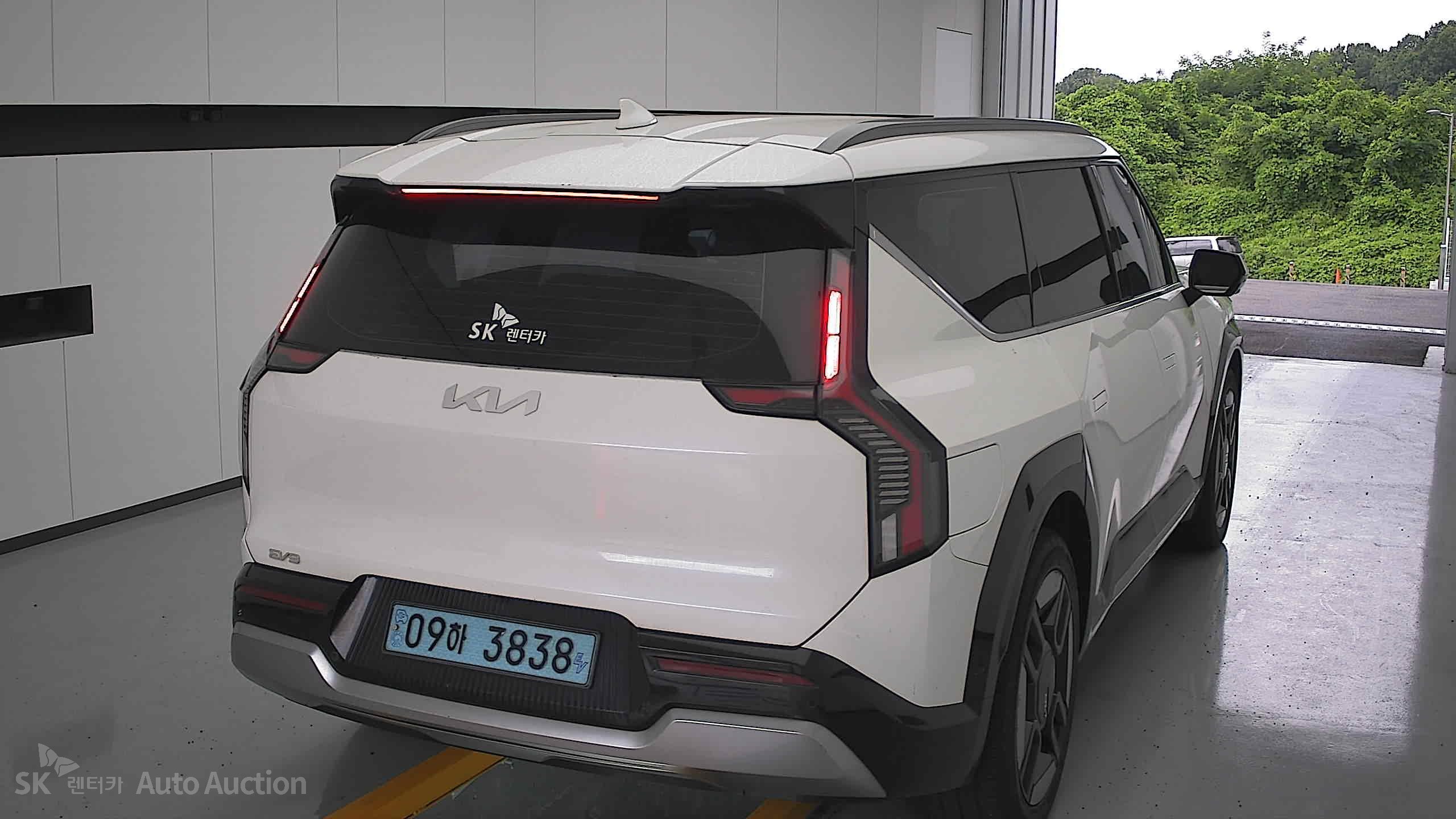 2024 - kia ev9