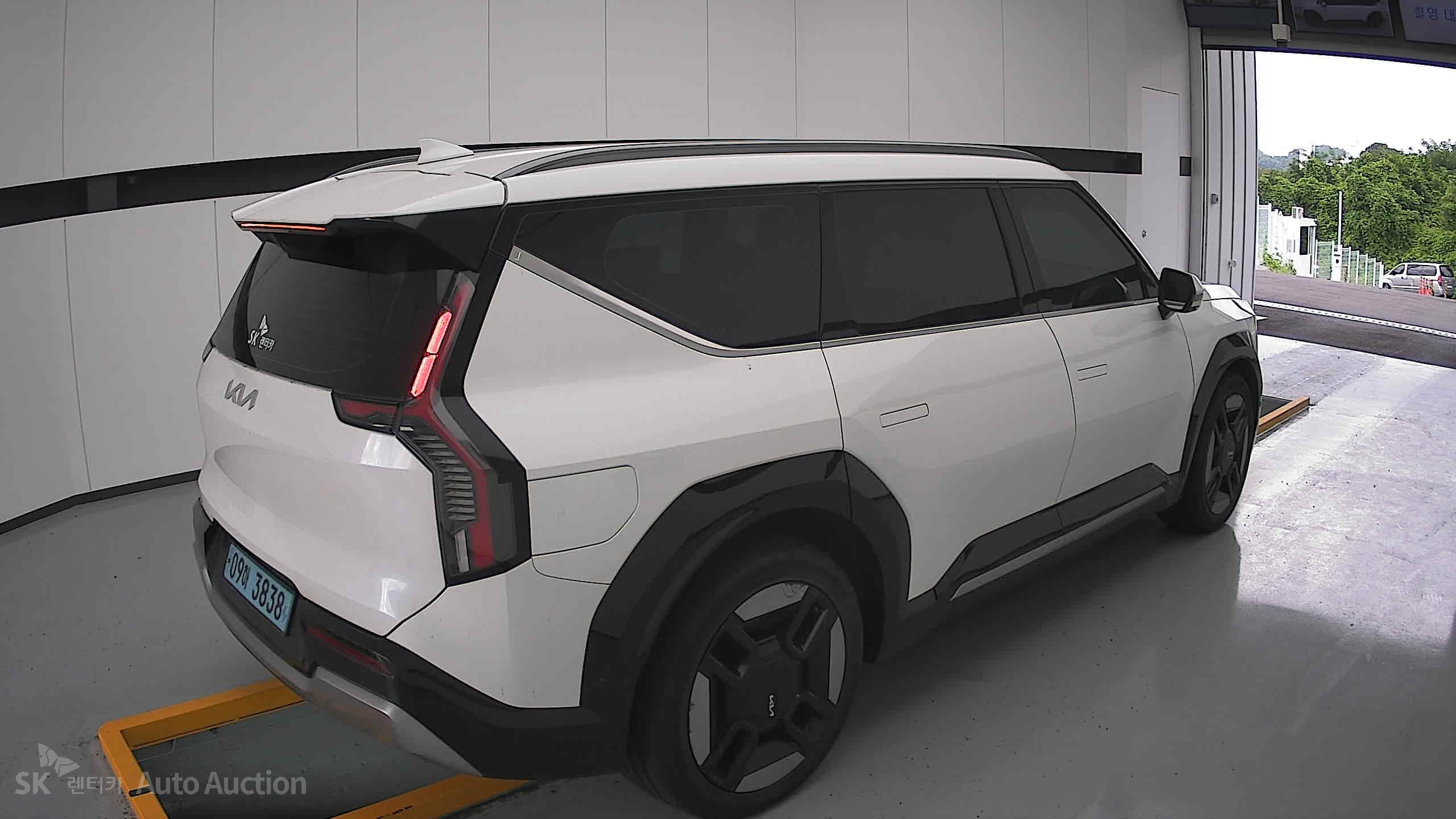 2024 - kia ev9