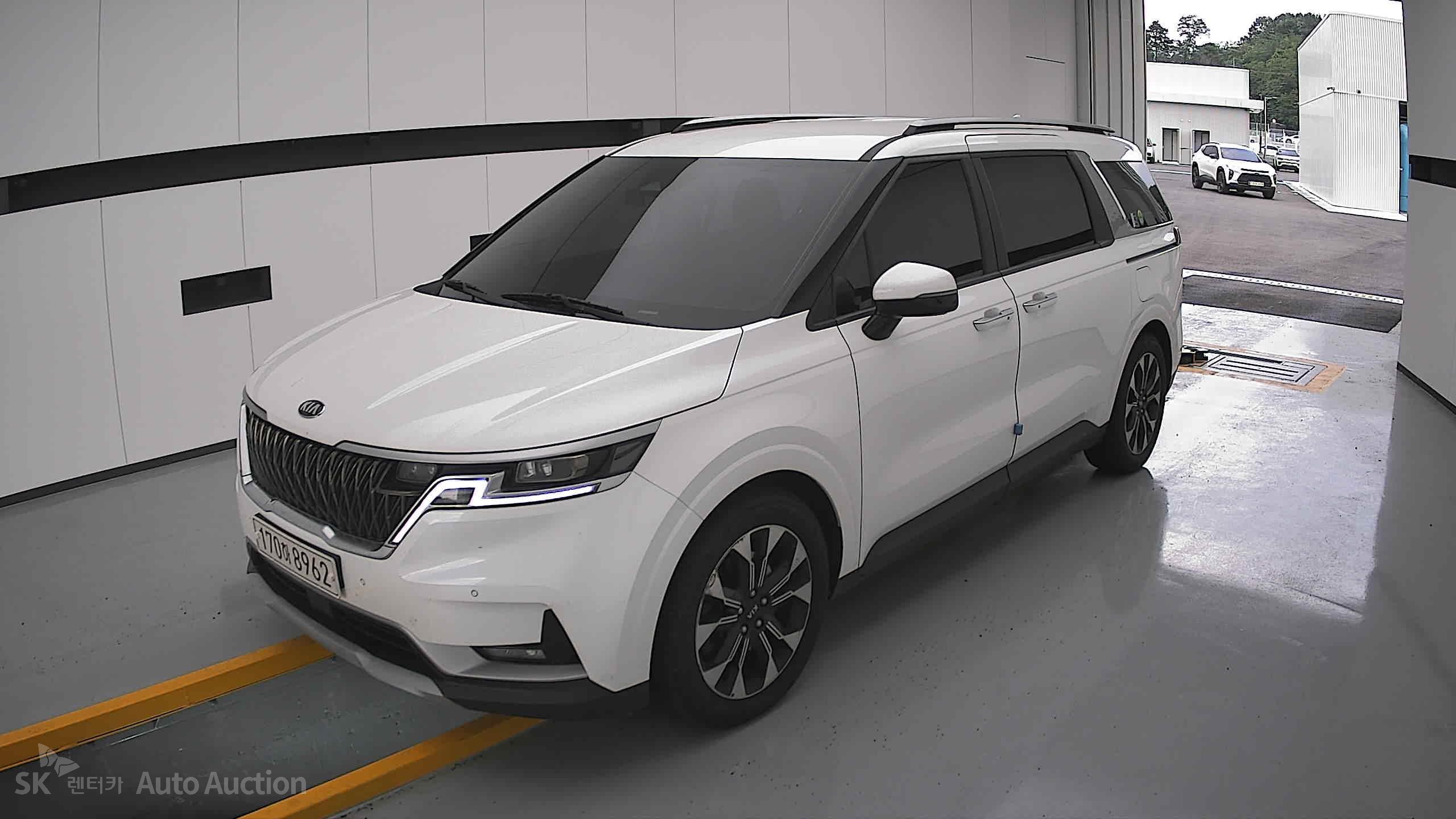 2021 - kia carnival