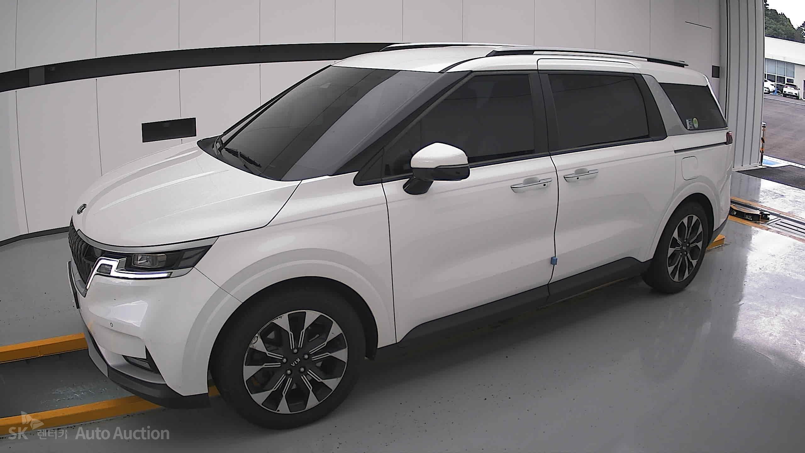 2021 - kia carnival