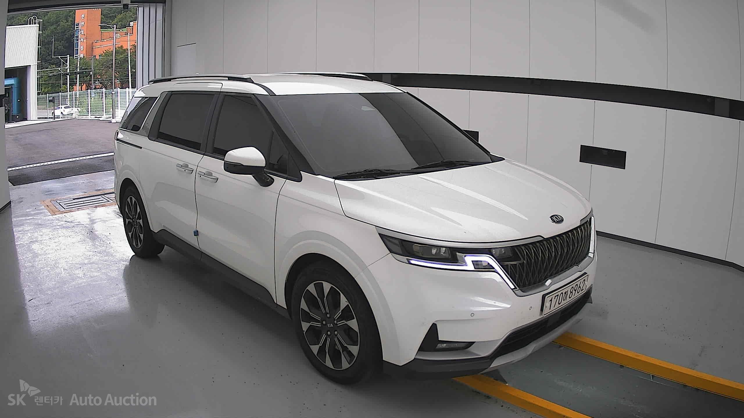 2021 - kia carnival