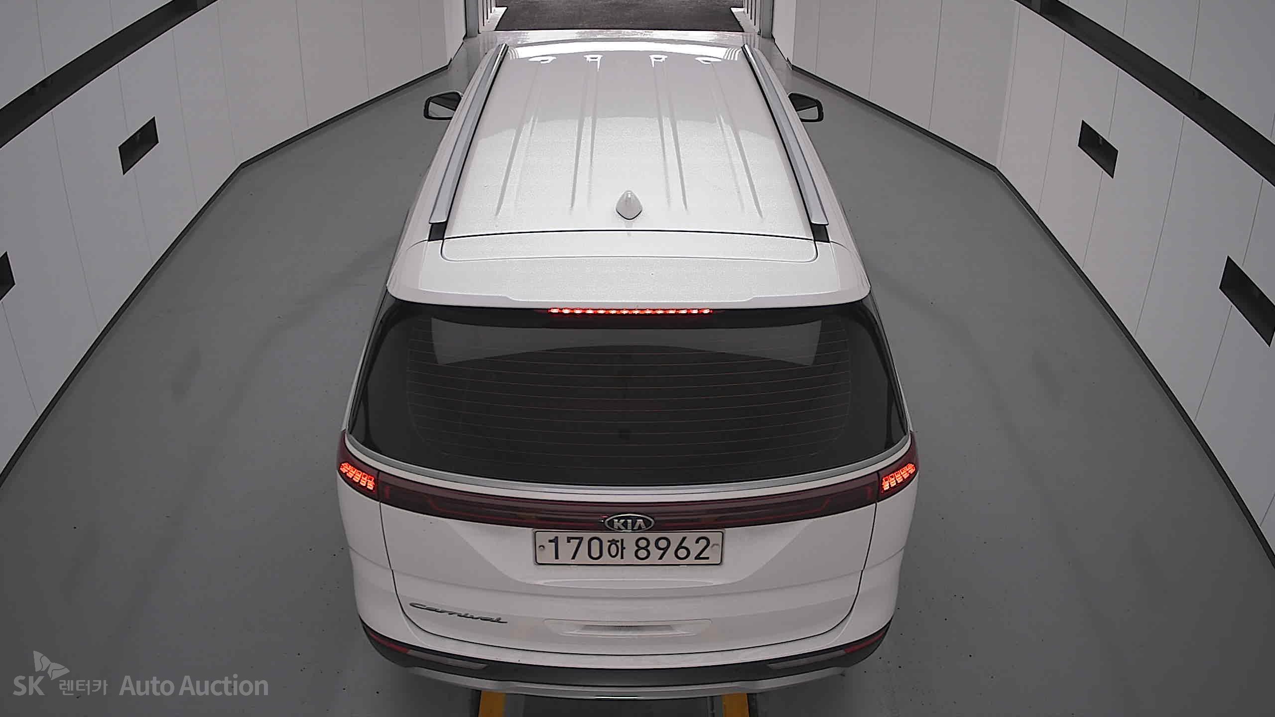 2021 - kia carnival