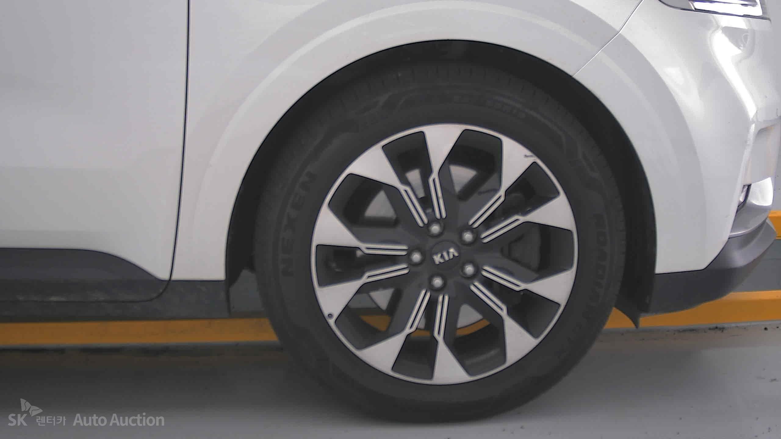 2021 - kia carnival
