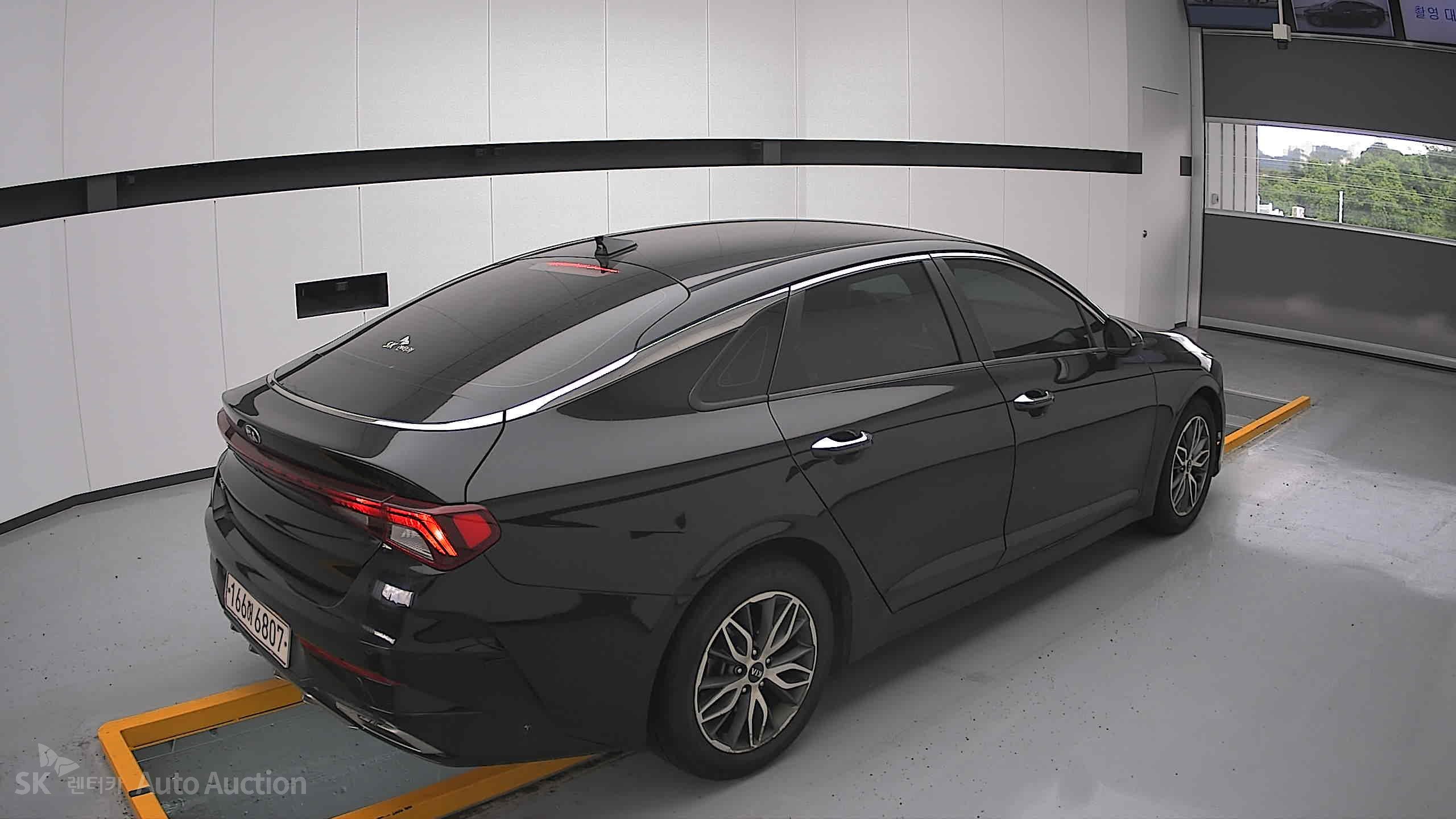 2021 - kia k5