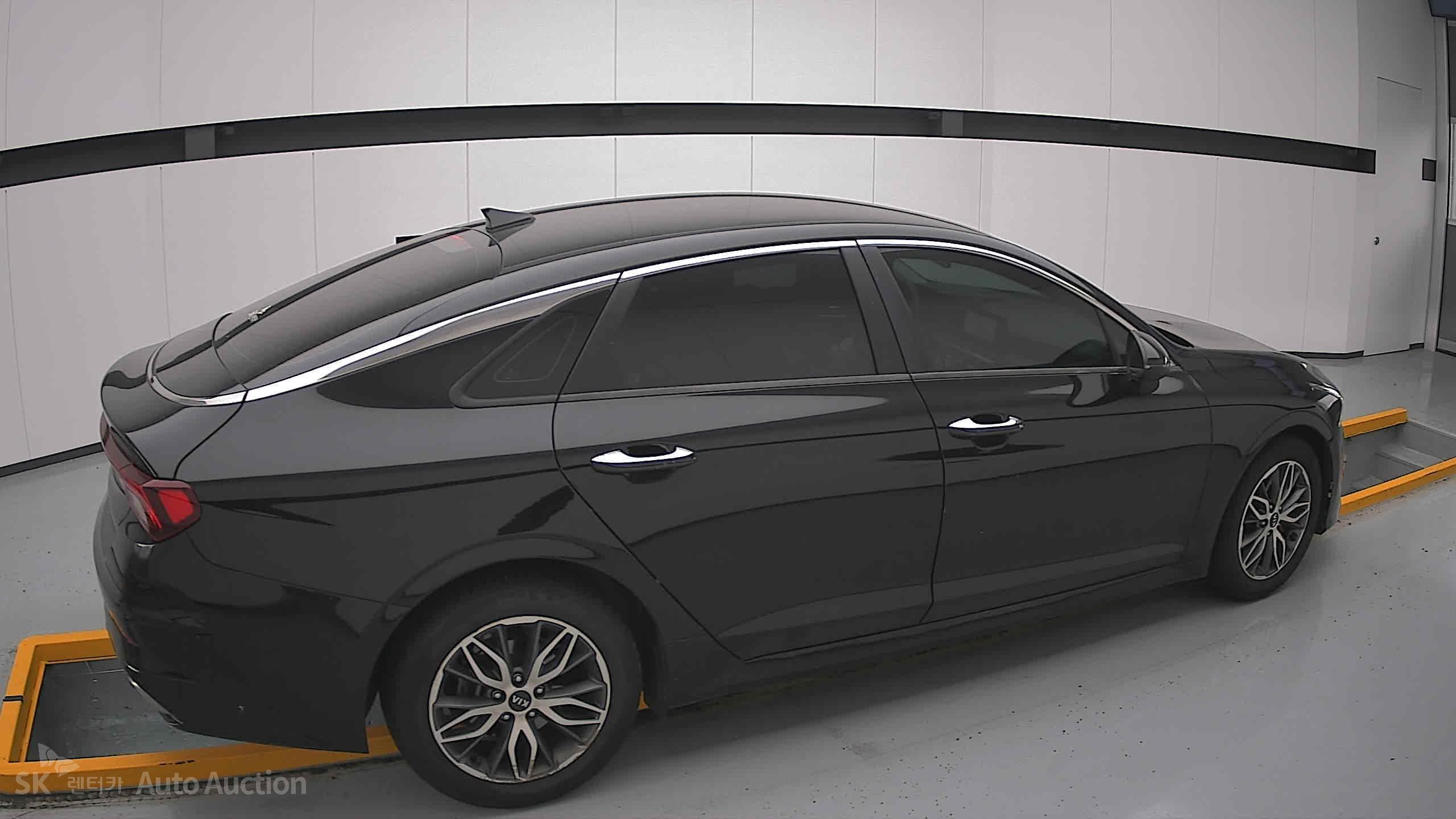 2021 - kia k5