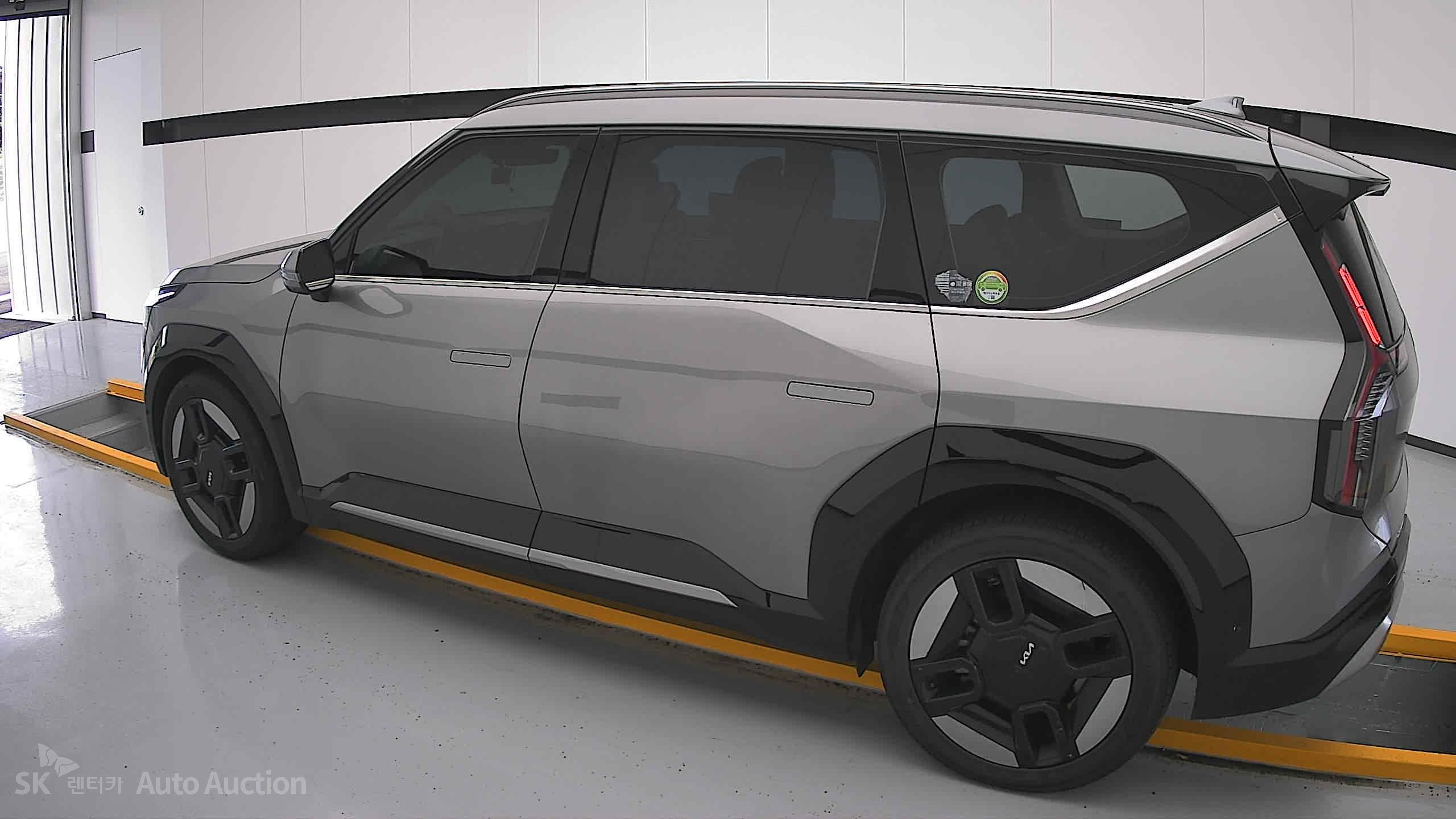 2024 - kia ev9