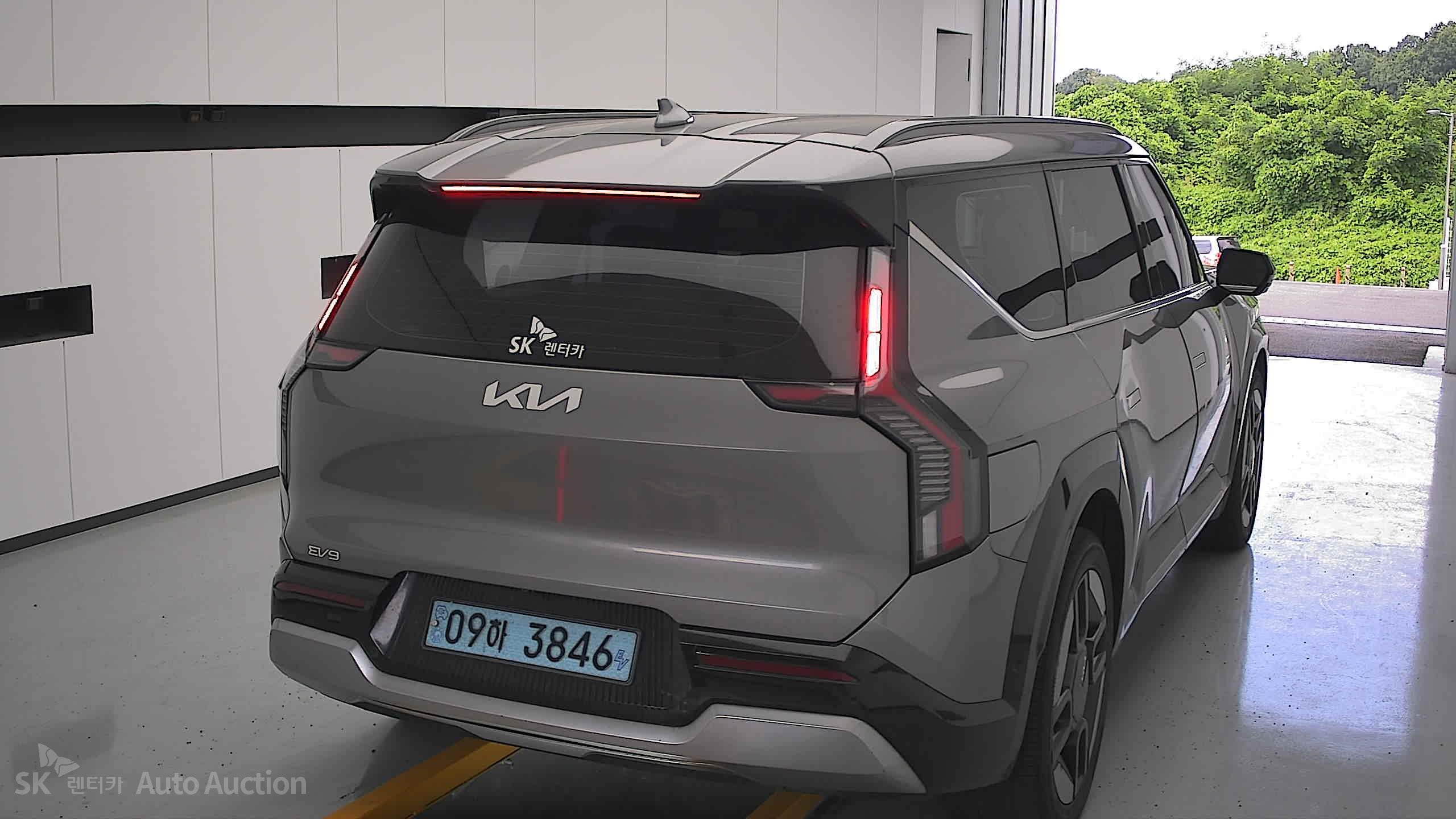 2024 - kia ev9