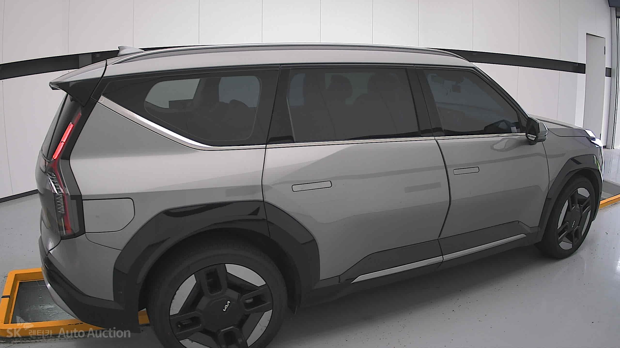 2024 - kia ev9