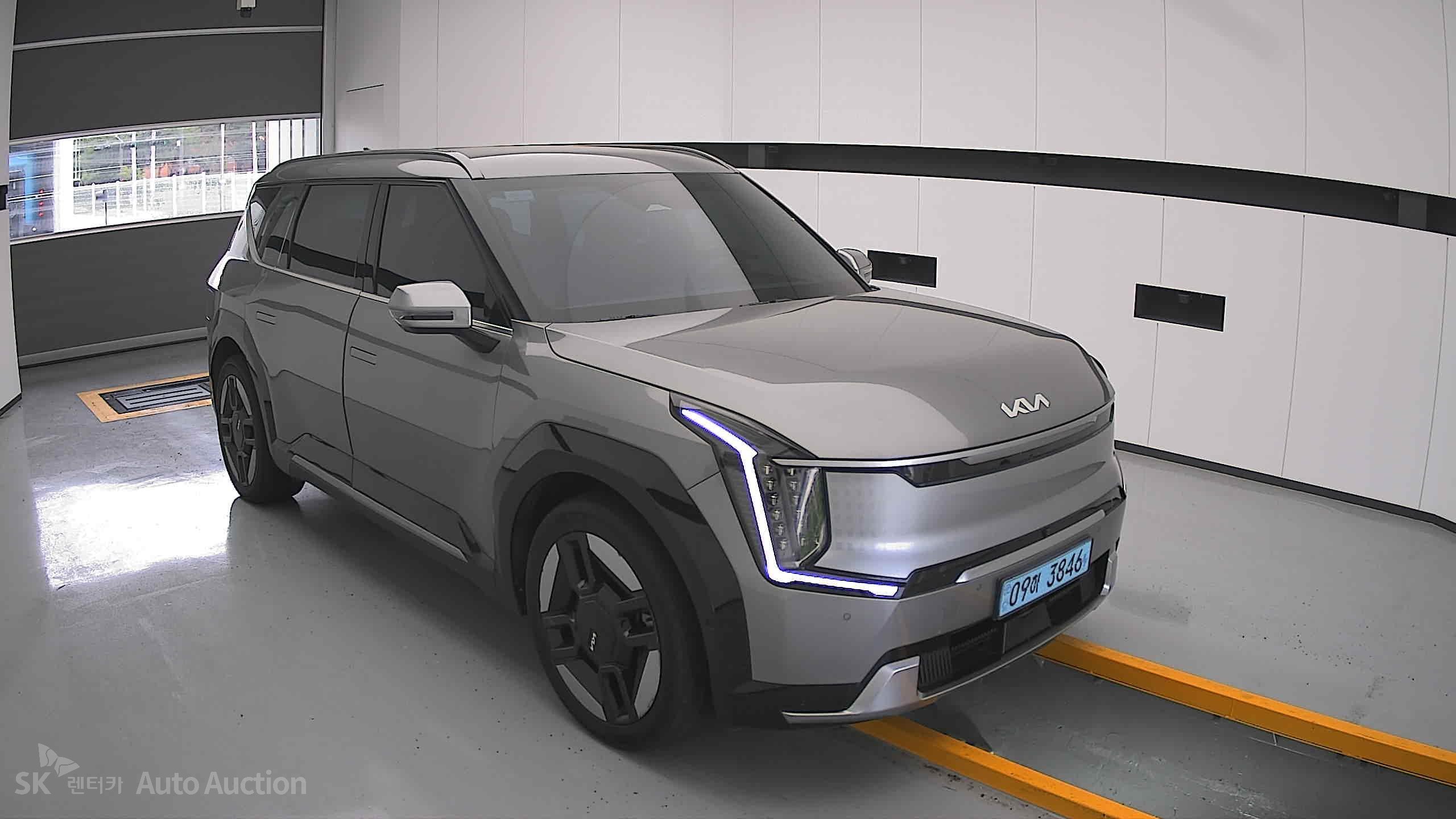 2024 - kia ev9