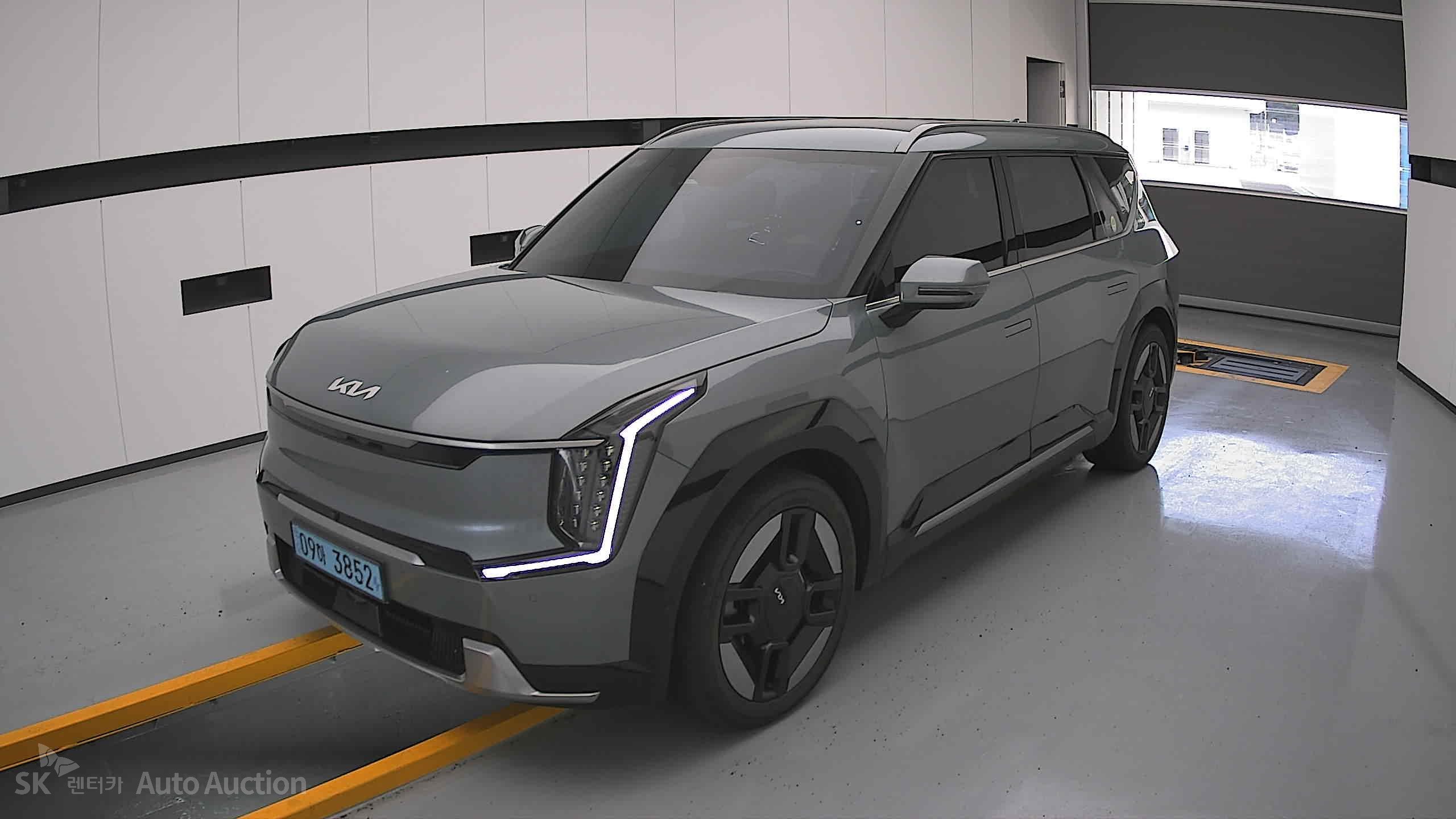 2024 - kia ev9