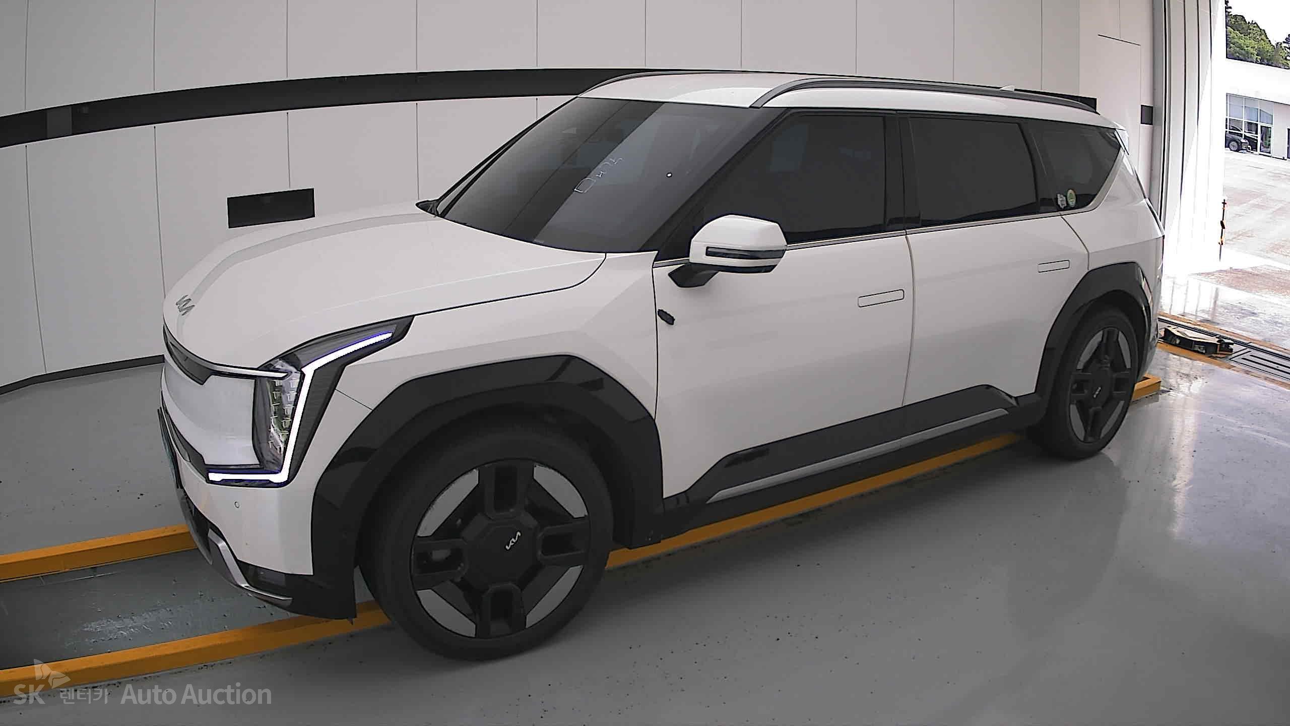 2024 - kia ev9
