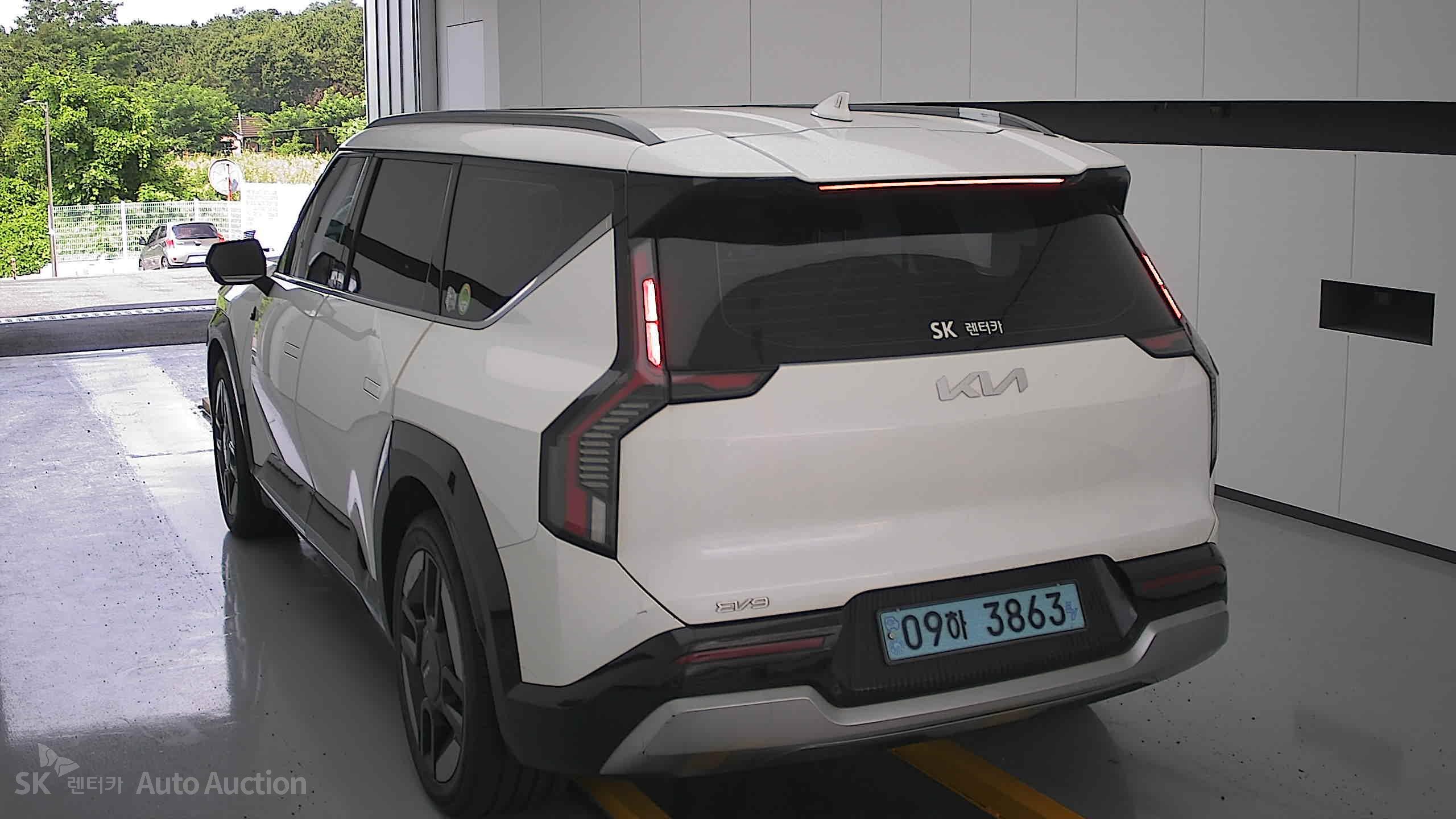 2024 - kia ev9