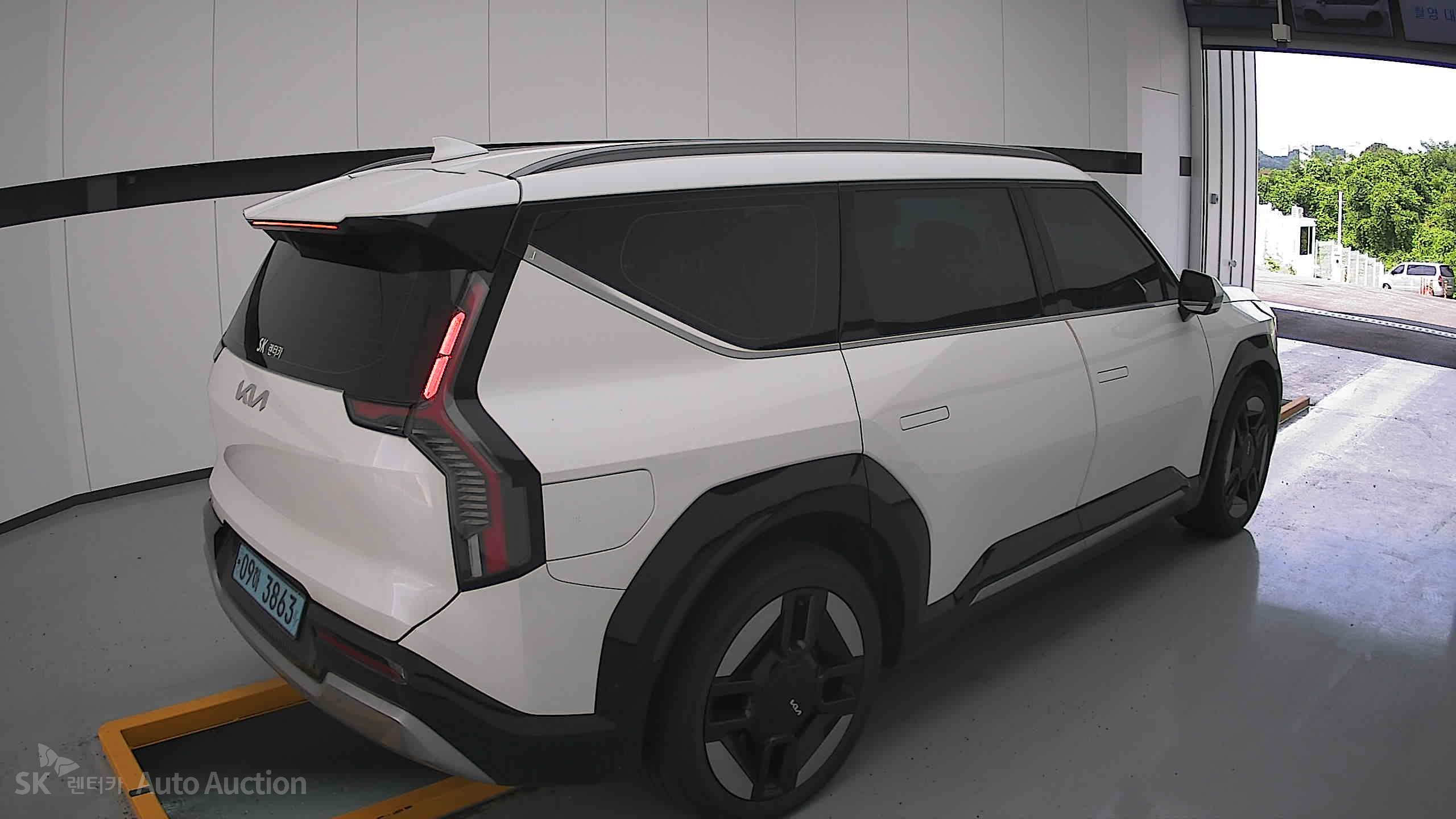 2024 - kia ev9