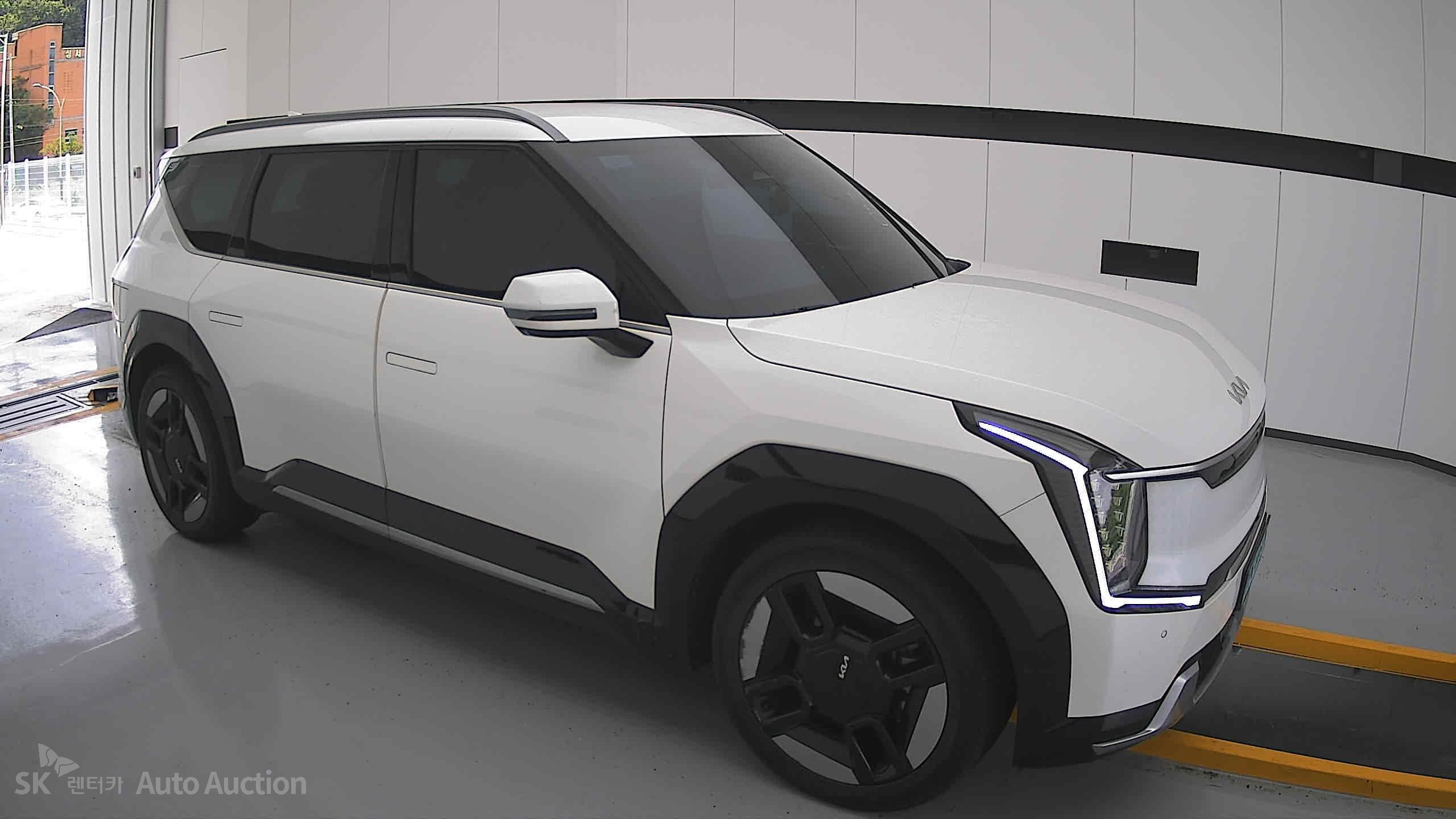 2024 - kia ev9