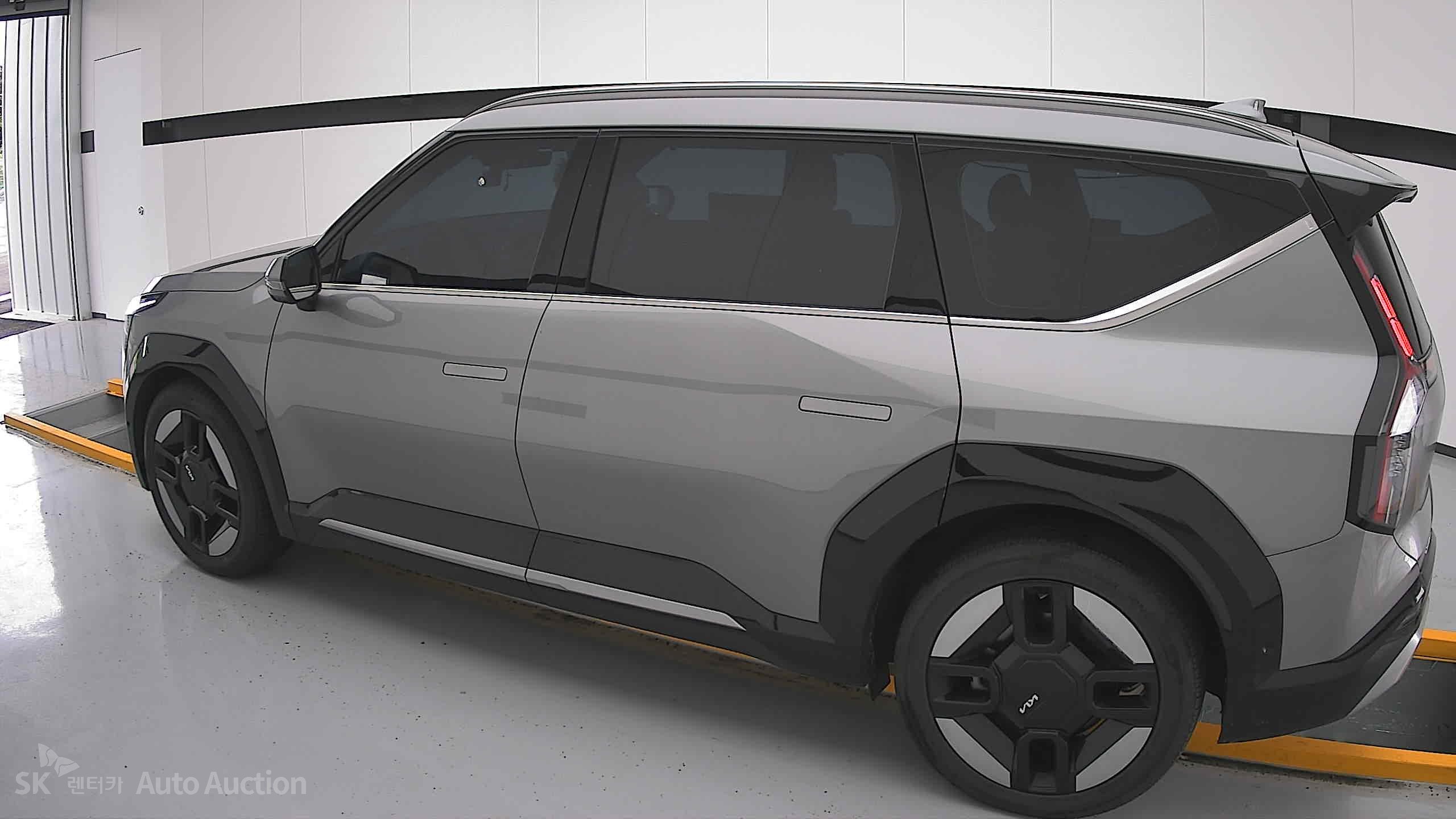 2024 - kia ev9