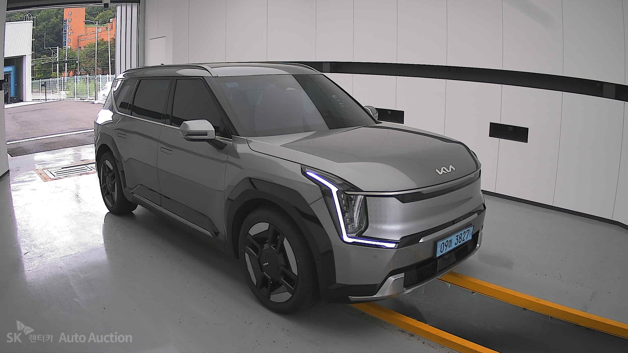2024 - kia ev9
