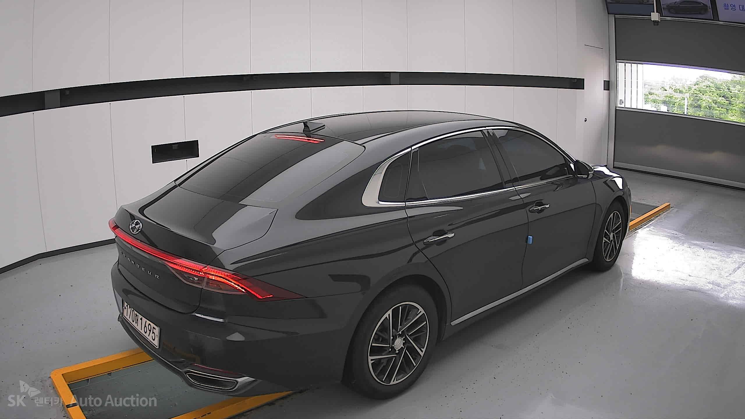 2021 - hyundai grandeur