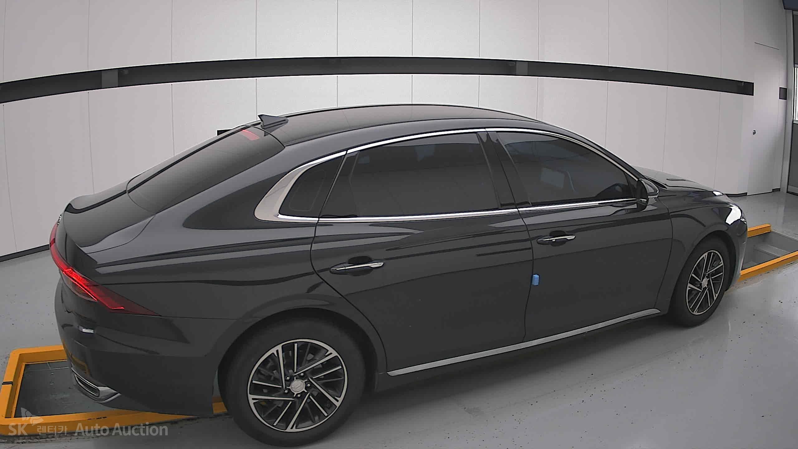 2021 - hyundai grandeur
