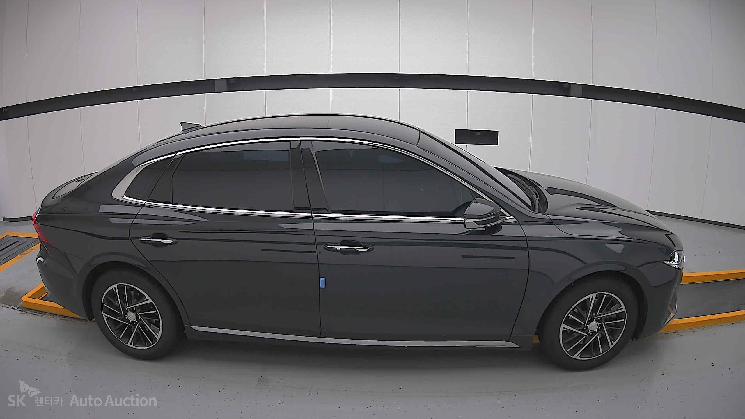 2021 - hyundai grandeur