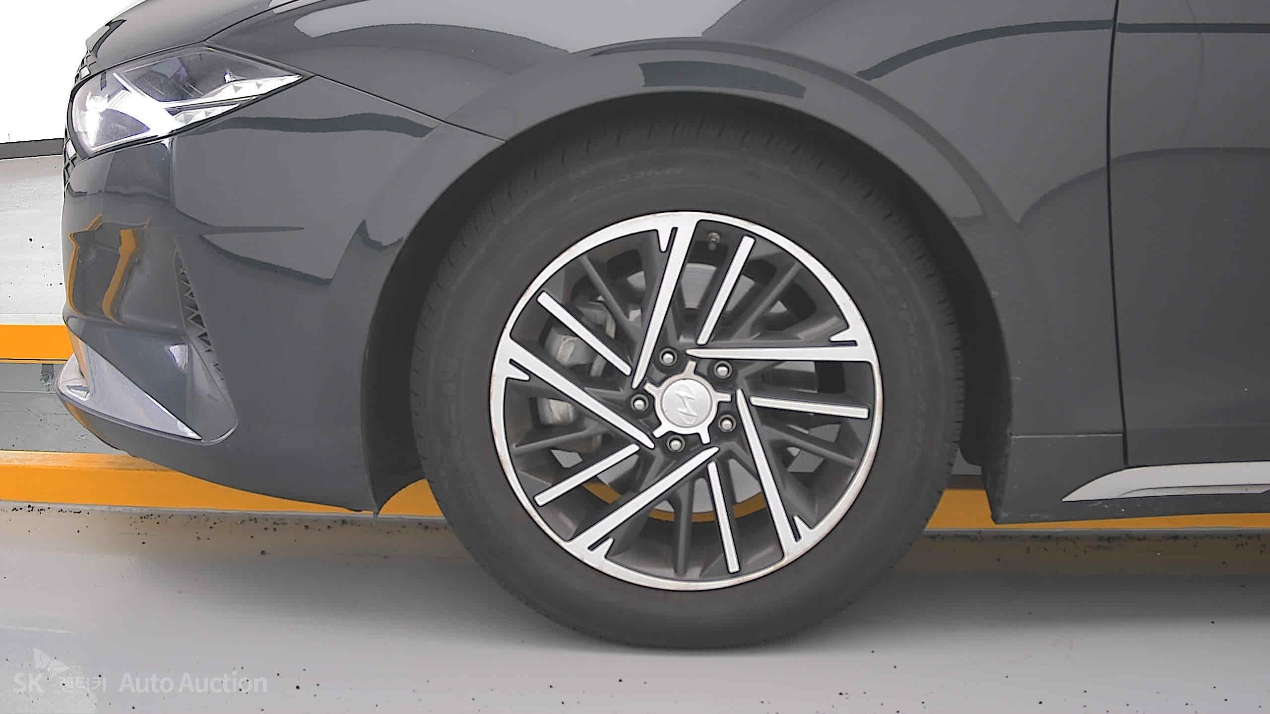 2021 - hyundai grandeur