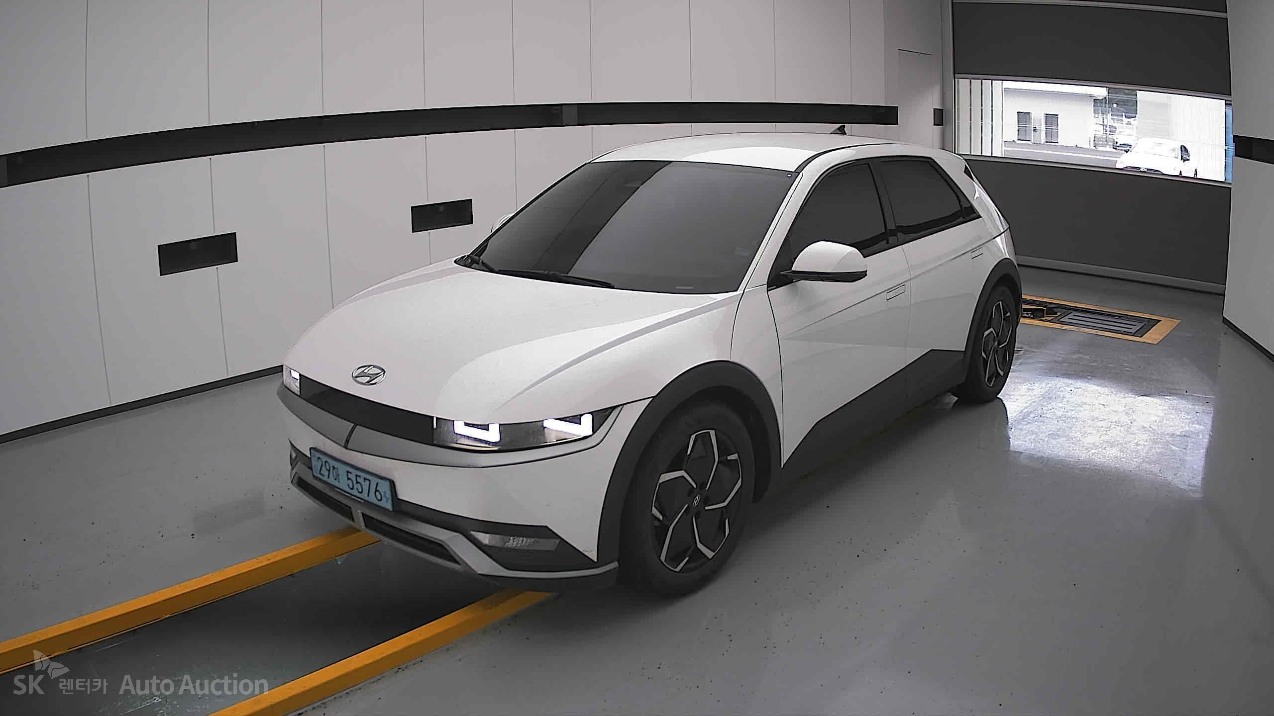 2022 - hyundai ioniq