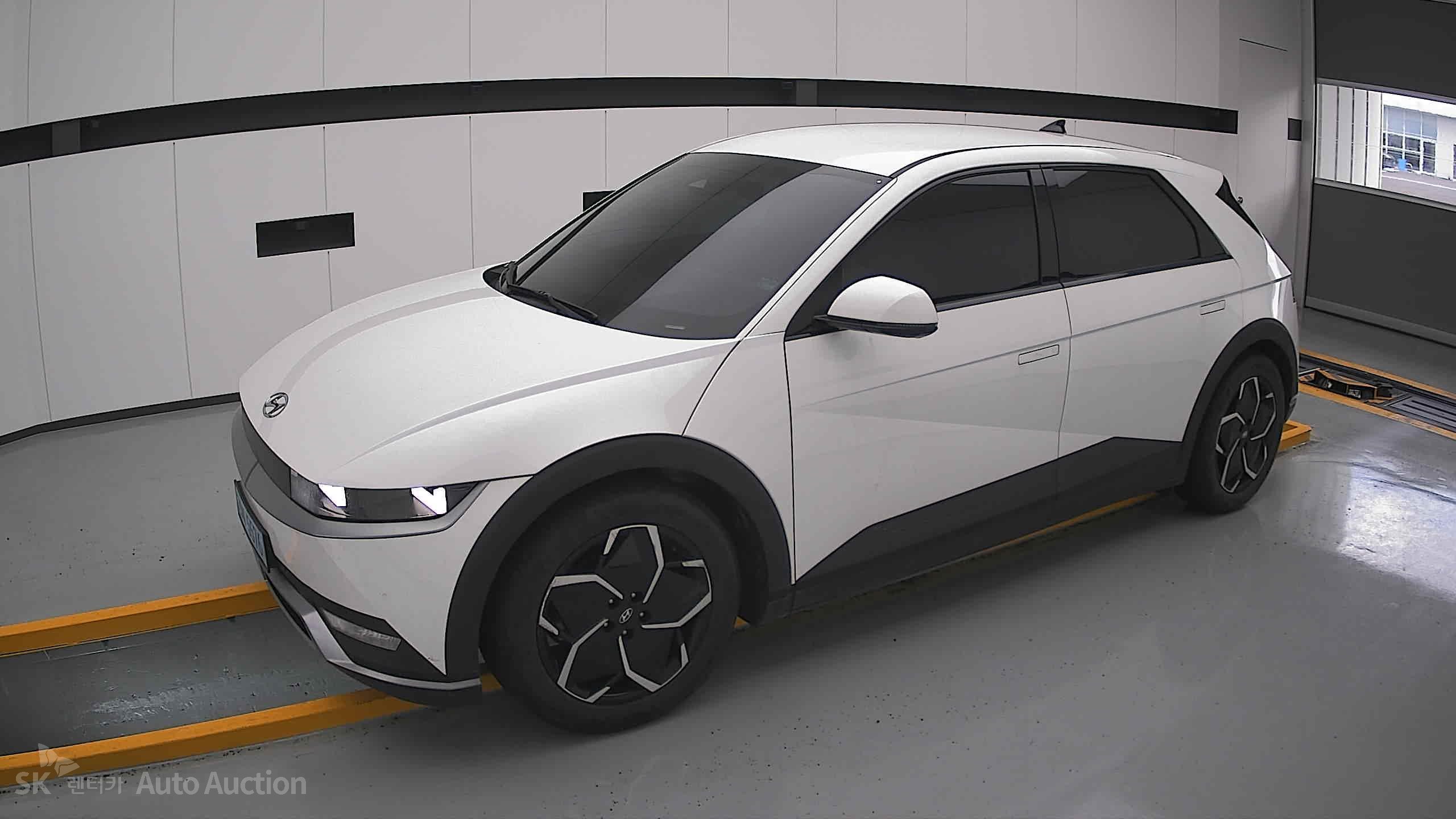 2022 - hyundai ioniq