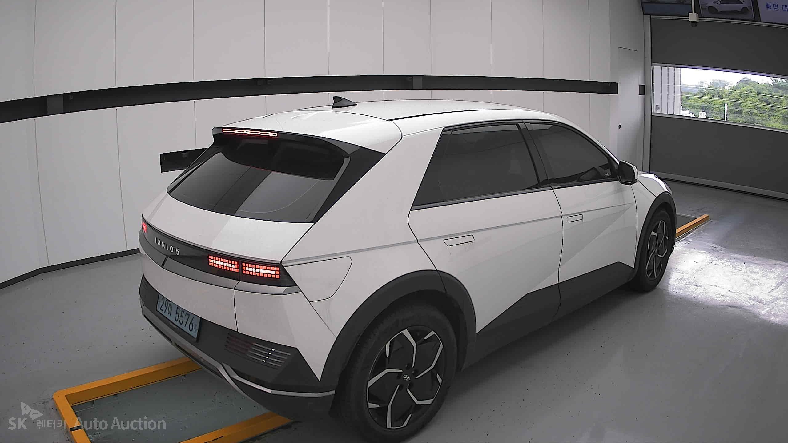 2022 - hyundai ioniq