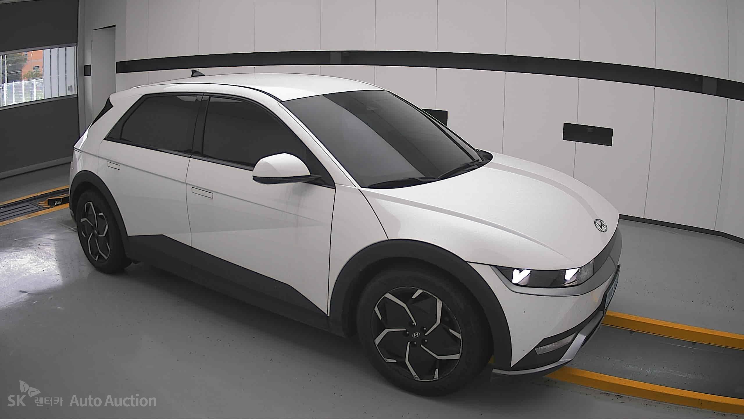2022 - hyundai ioniq