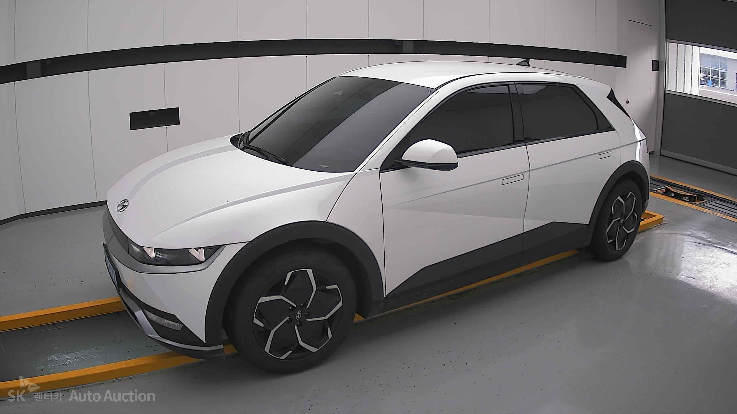 2022 - hyundai ioniq