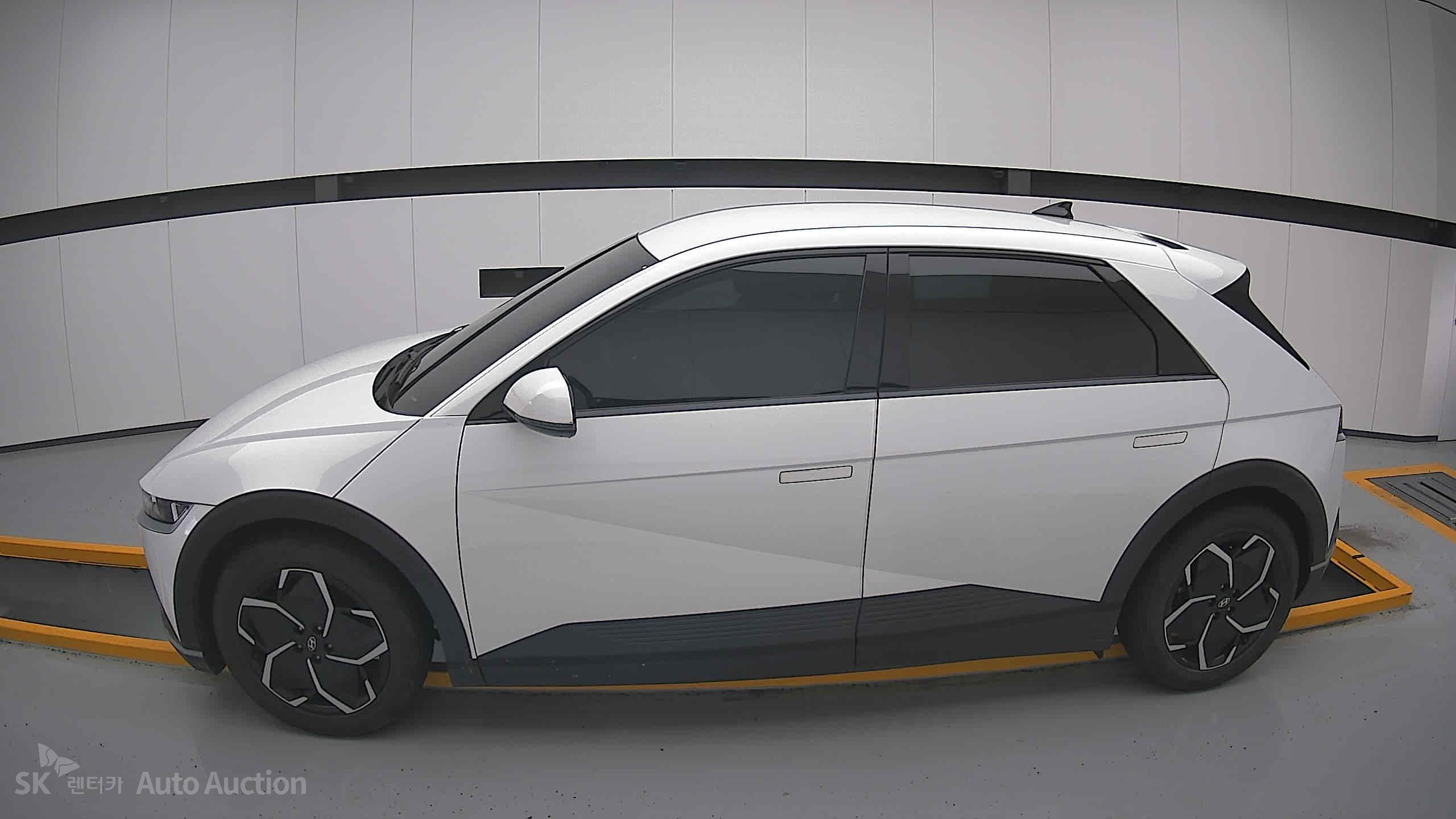 2022 - hyundai ioniq