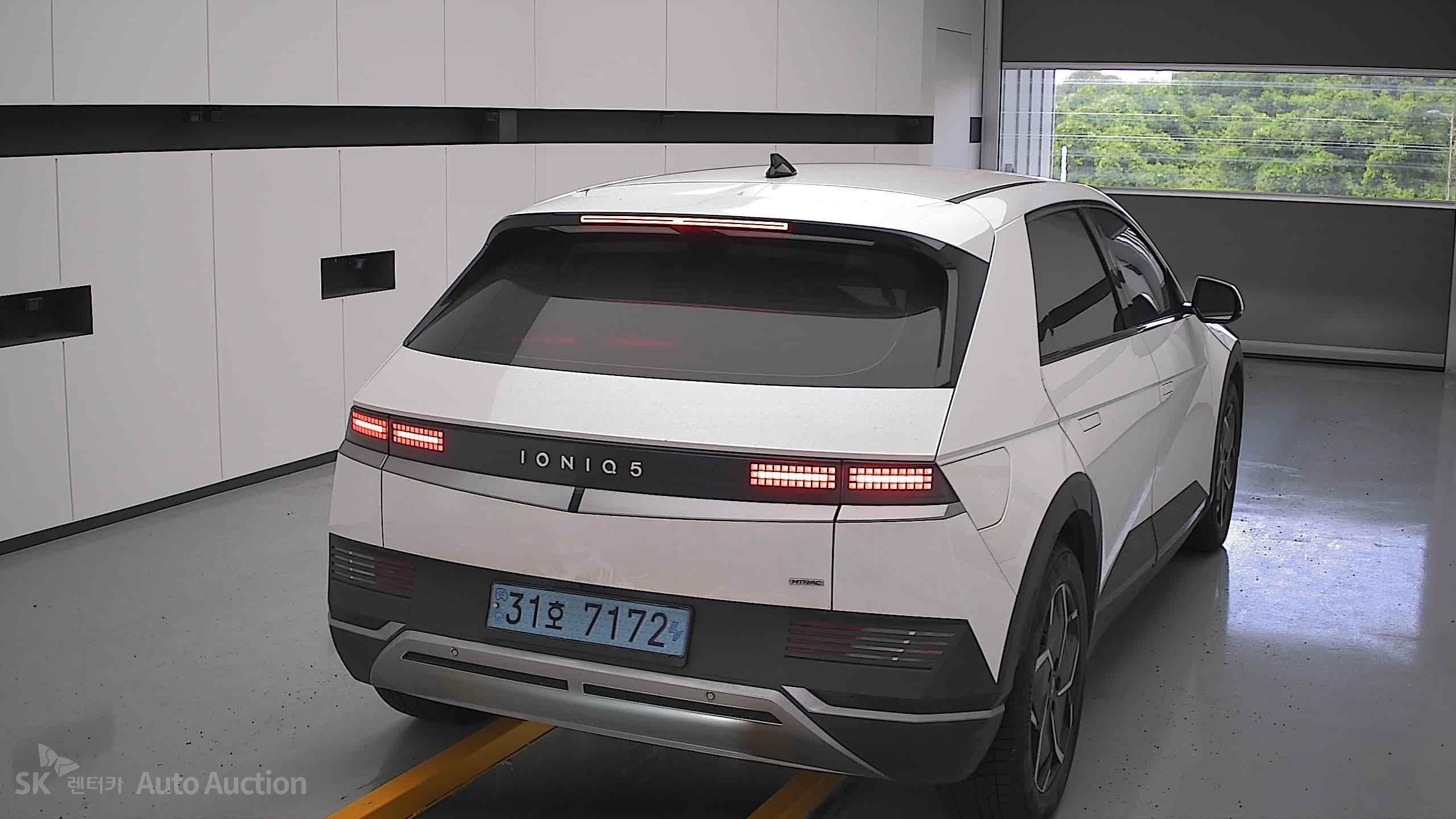 2022 - hyundai ioniq