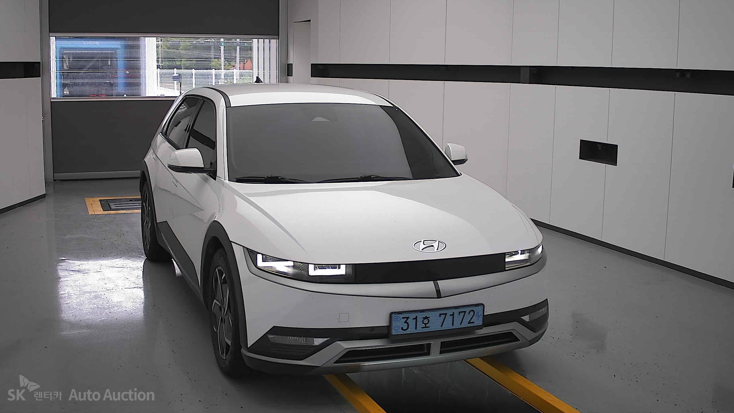 2022 - hyundai ioniq