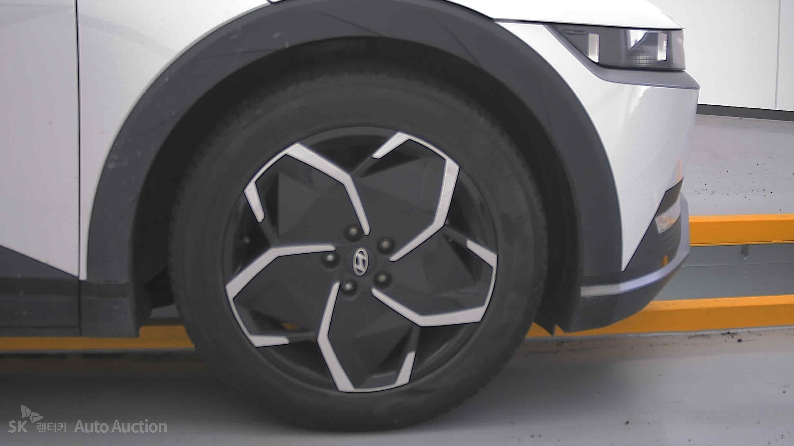 2022 - hyundai ioniq