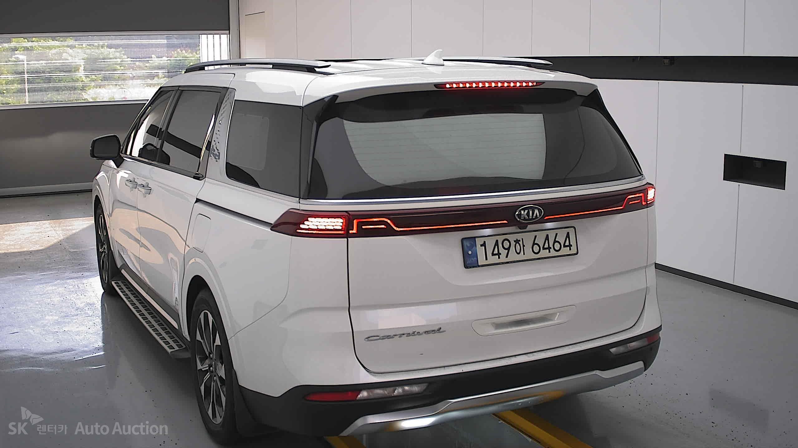 2021 - kia carnival