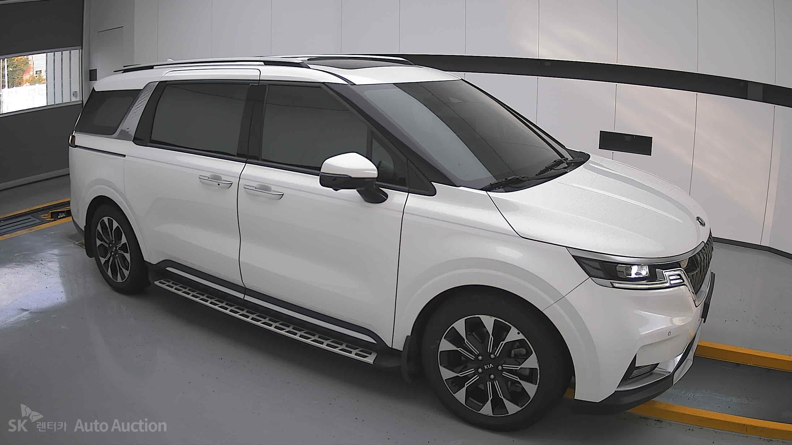 2021 - kia carnival